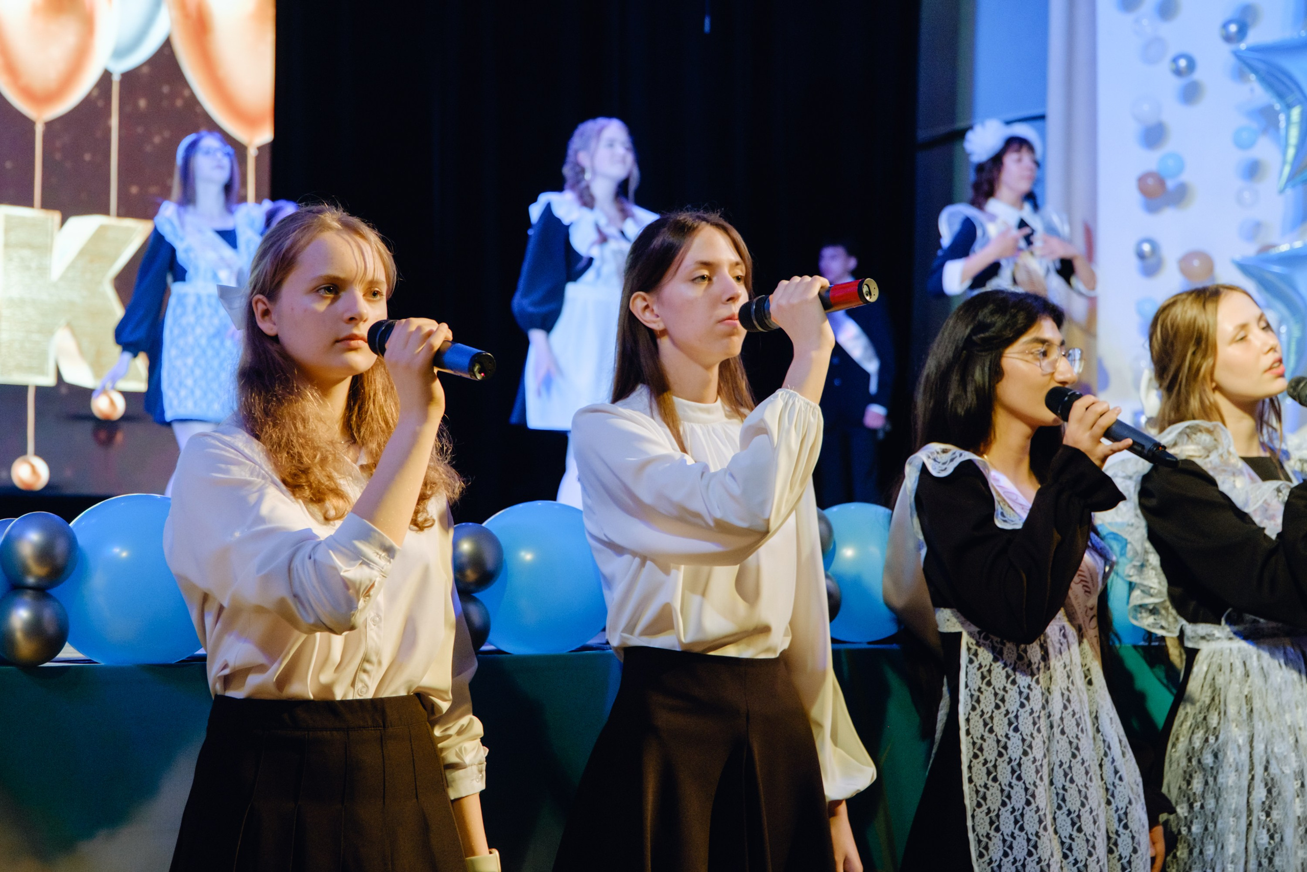 Последний звонок 11 класс. Фотограф Софья Володкина