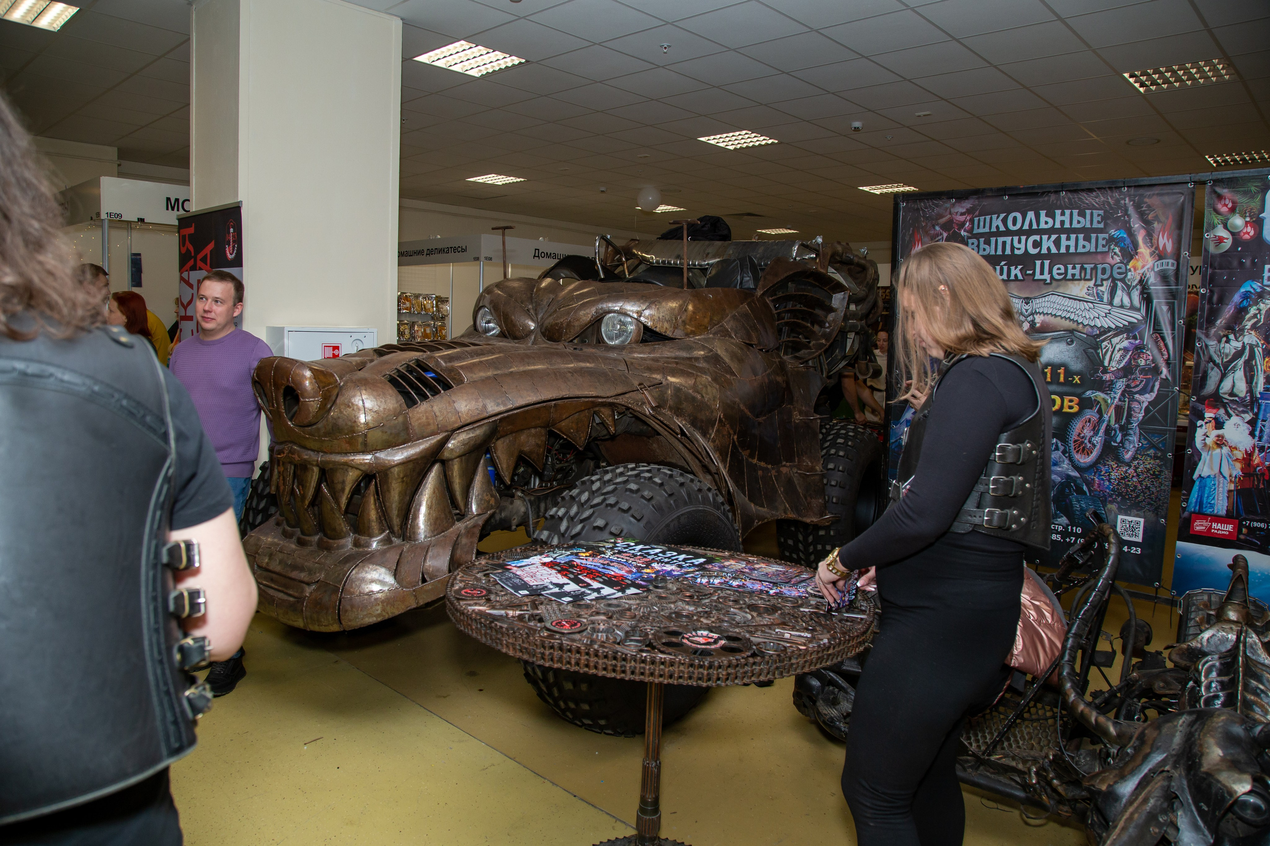 Фотопрогулка по выставке Поехали 2022. «Студия DRONAVT`s» — видеосъёмка и фотография г. Москва