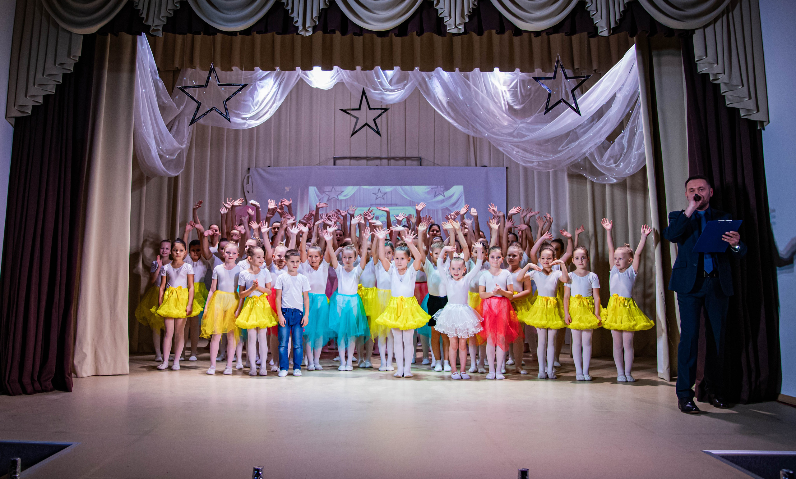 «Конфетти» Юбилейный концерт «Твори Добро». Фотограф Дарья Маташкова