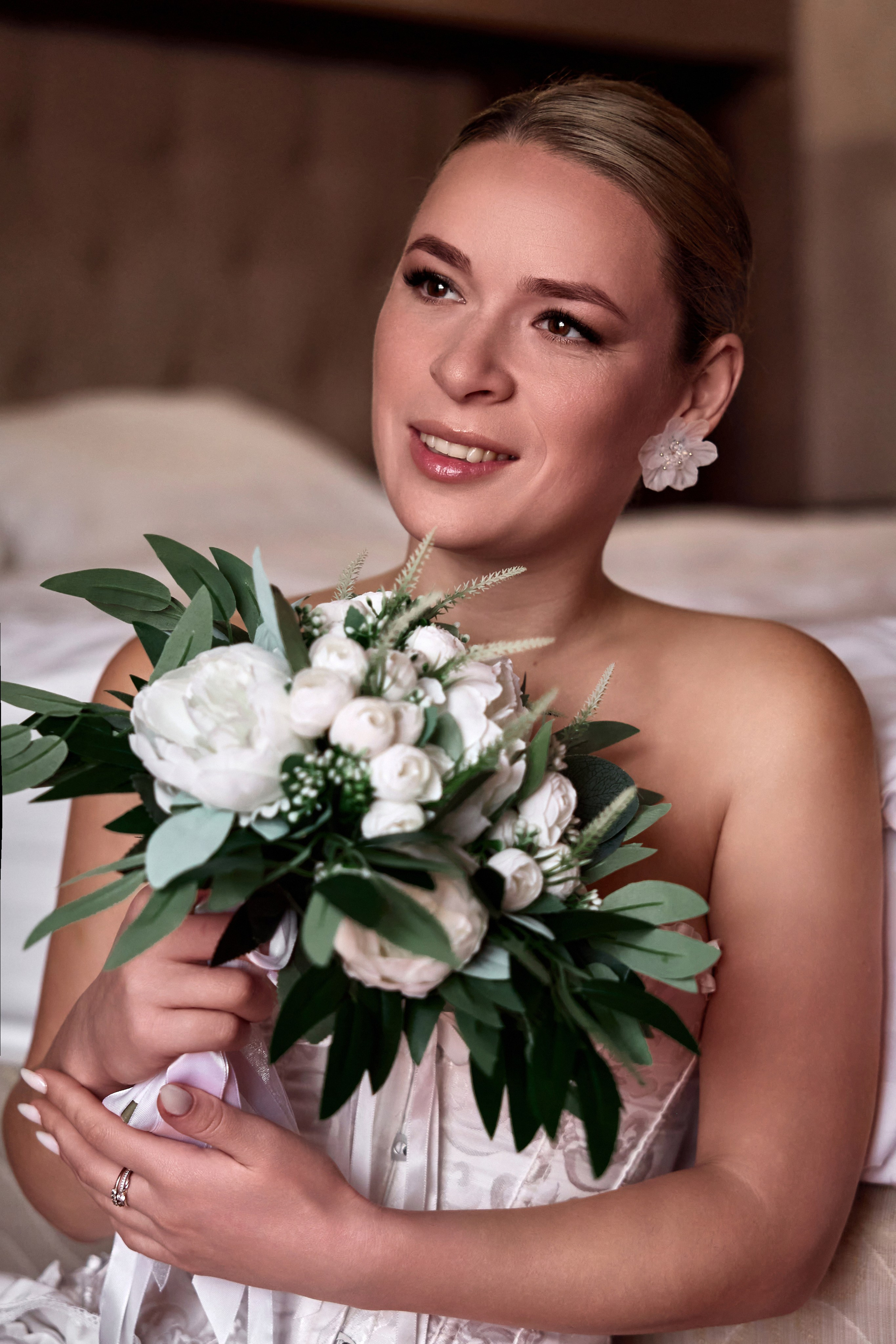 Утро невесты и свадебная фотосессия в гостинице