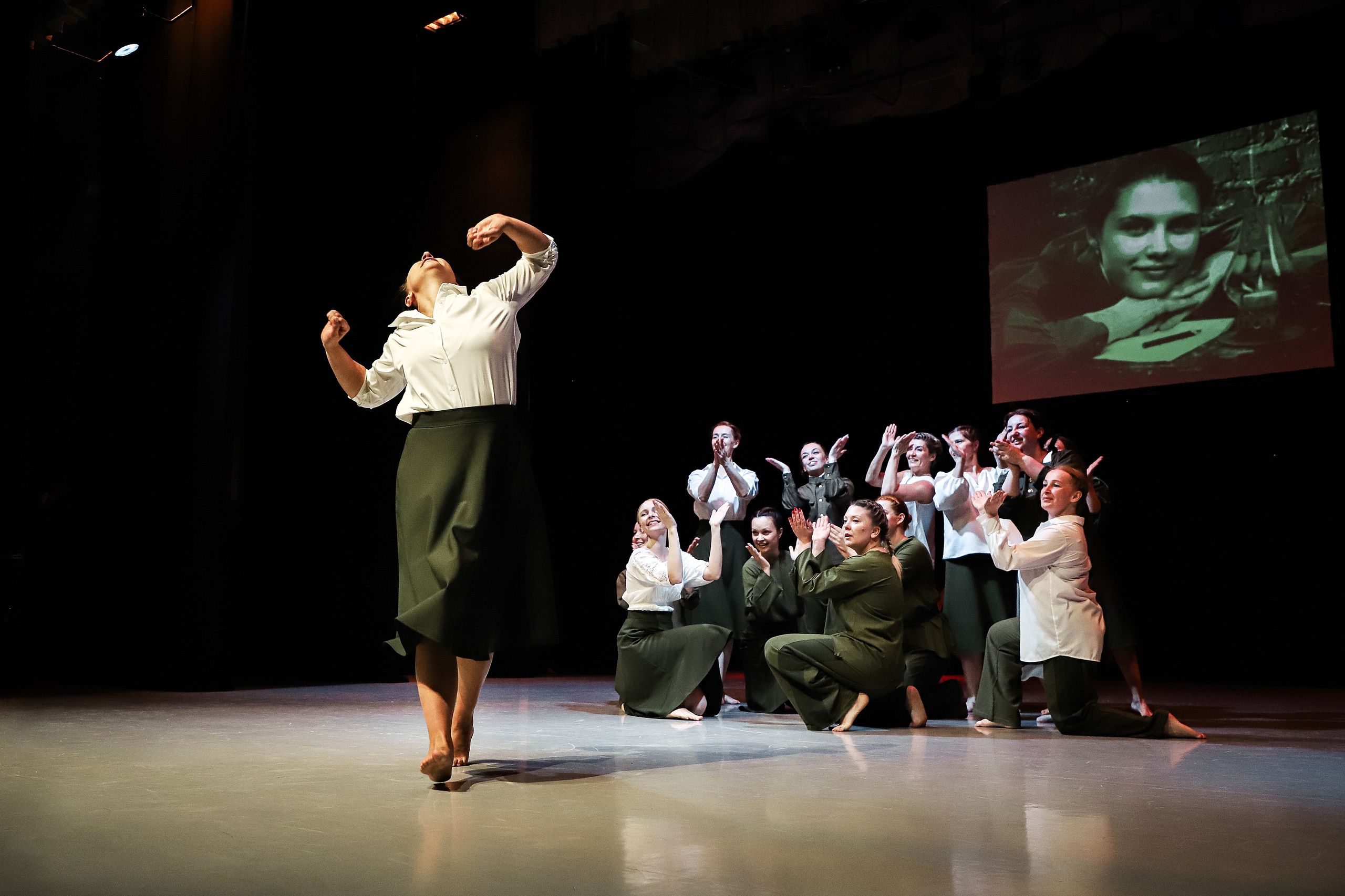 Спектакль Победа — имя женское. Александра, репортажный и событийный фотограф