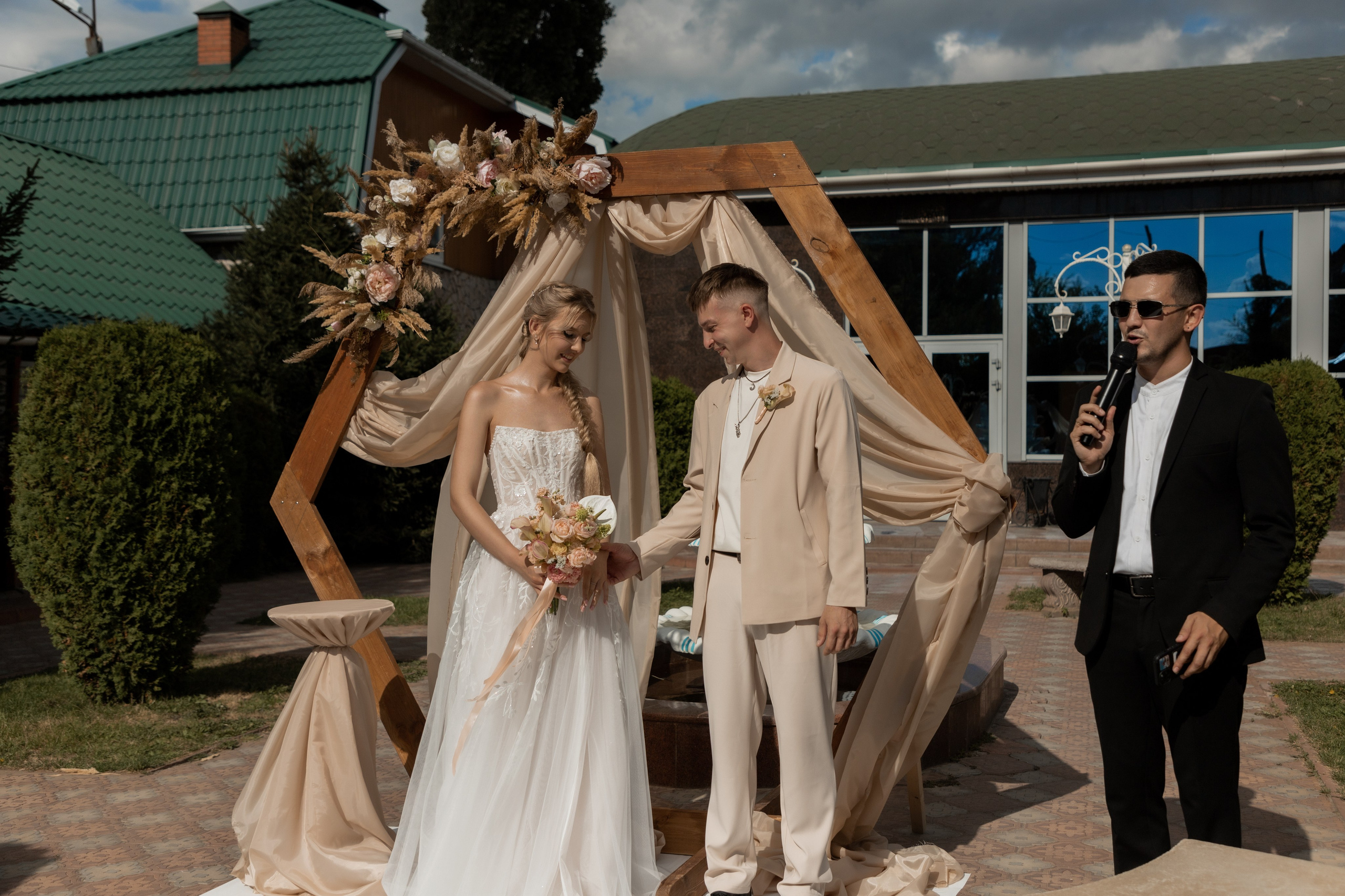 Роман и Александра (банкет). Свадебный фотограф Ангелина Сунгатулина | Саратов | Балаково | Вольск