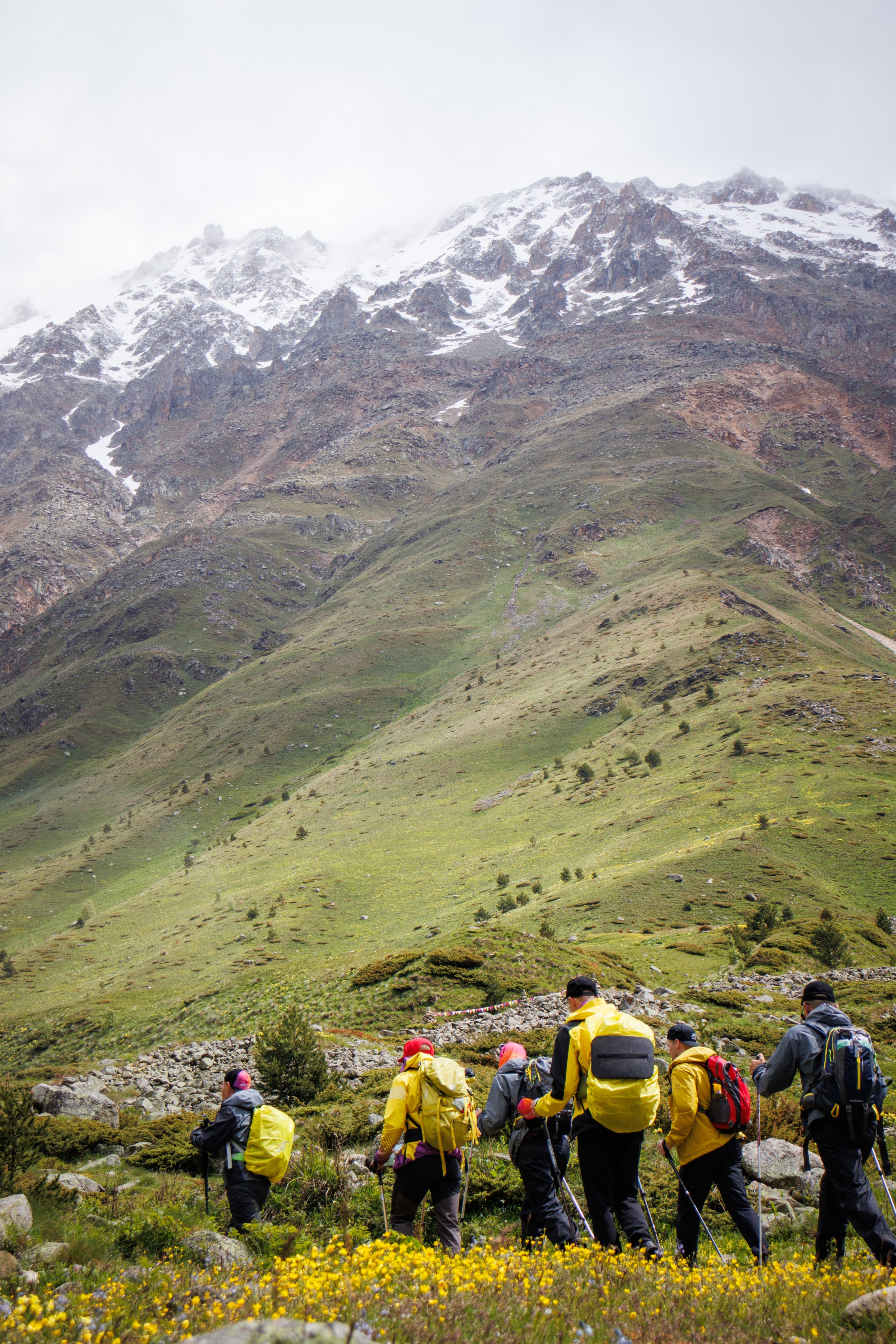 Трекинг / Терскольский водопад. Фотограф на трекинг и восхождение Эльбрус, Приэльбрусье. Елизавета Бобок