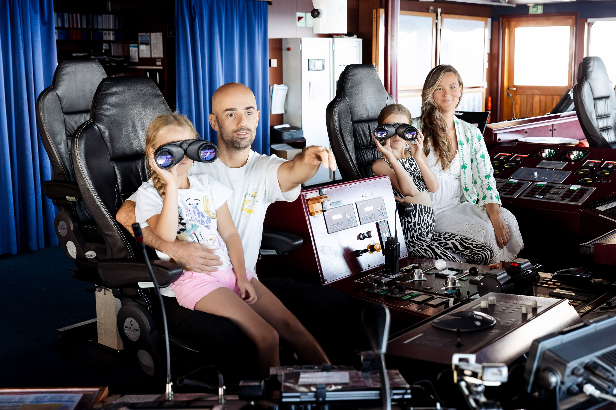 Фотосессии на судне. Фото департамент круизного лайнера Астория Гранде