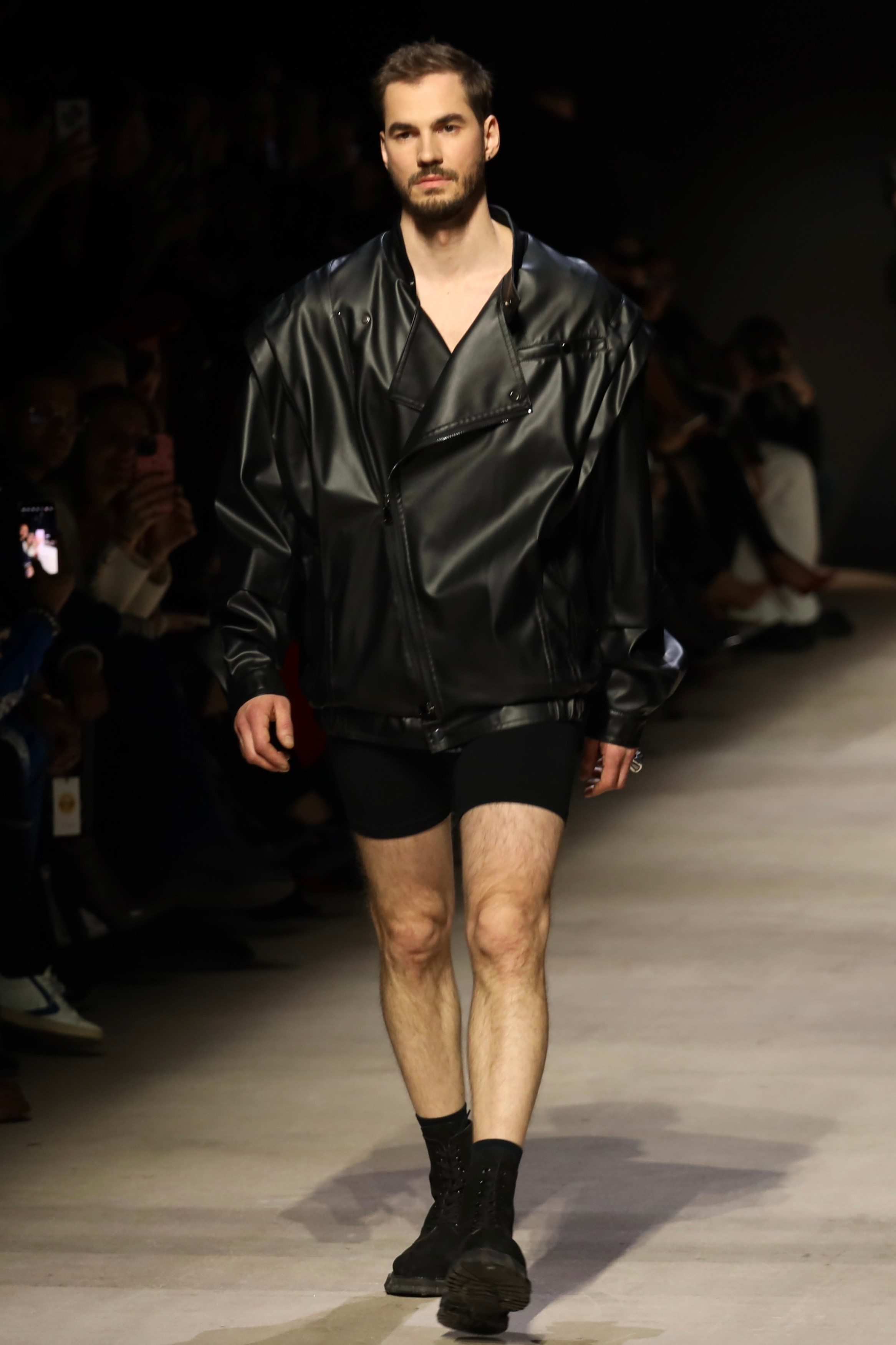 Показ Boyari (Москва): Московская неделя моды 15 марта 2025. Фотосессии и репортаж — Фотограф в Москве — Рина Серёгина