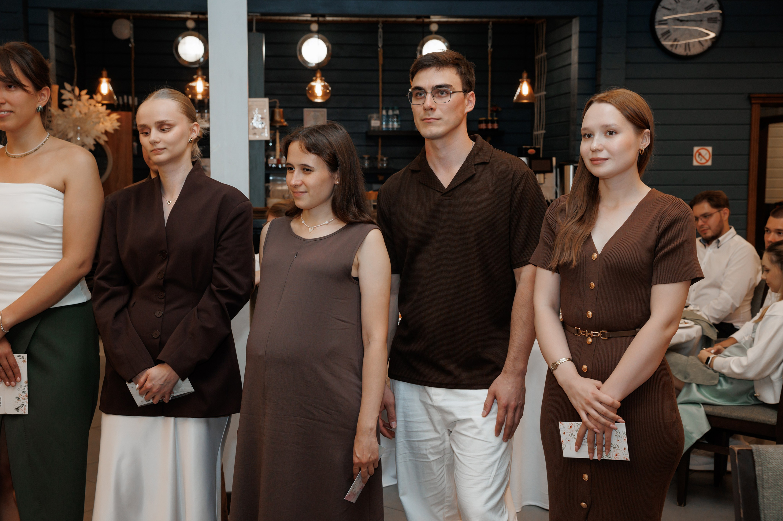 Регистрация в отеле Fish Point, ЗАГС Бутово, прогулка в Остафьево. Свадебный и репортажный фотограф (Москва, Королев и другие)