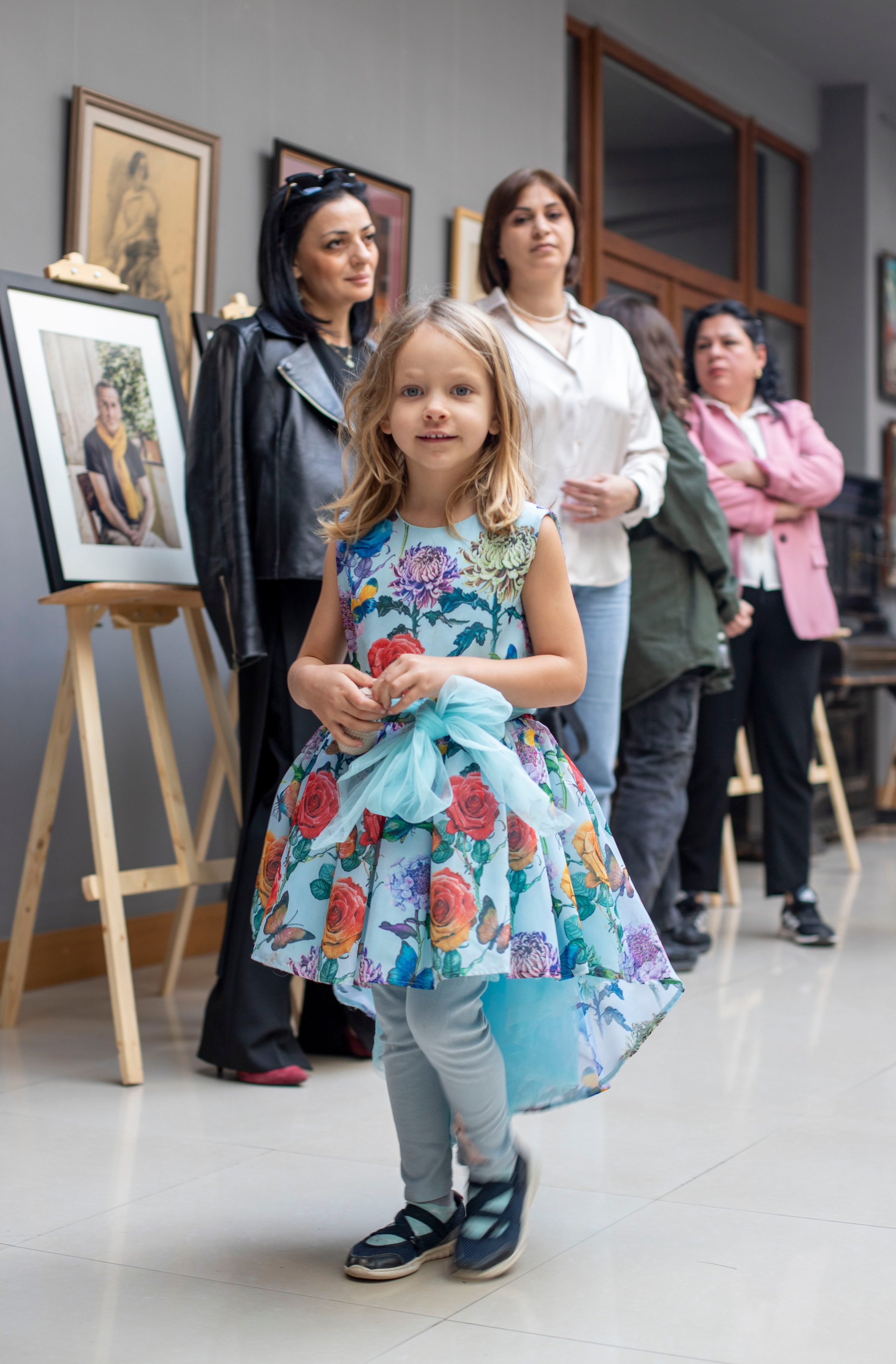 Выставка в г. Дилижан, Армения. Фоторепортаж А.Бабышевой. Арт-фотограф Ксения Якутович