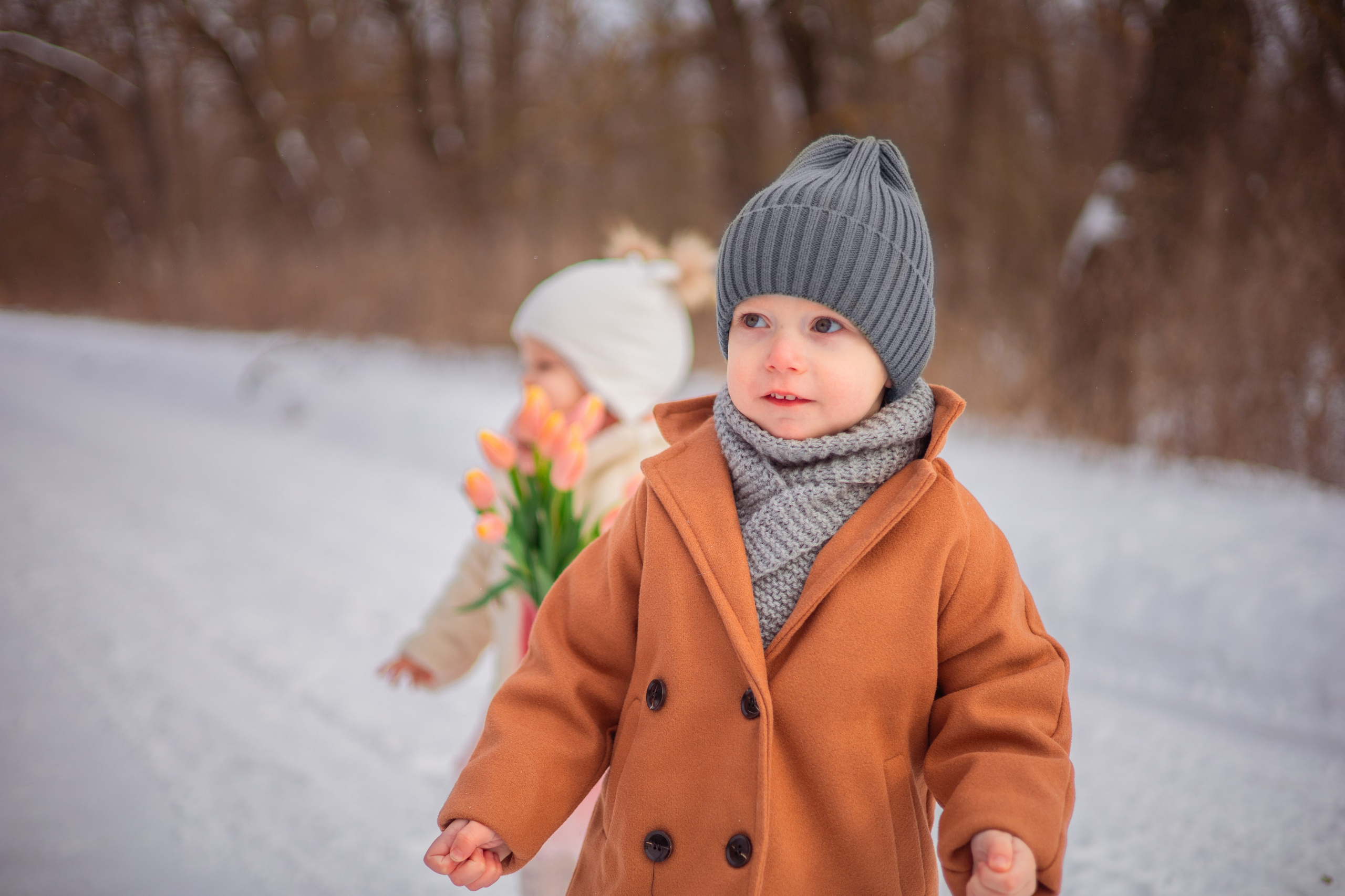 Даня и Поля тюльпаны. Семейный и детский фотограф в Михайловке Татьяна Лестьева