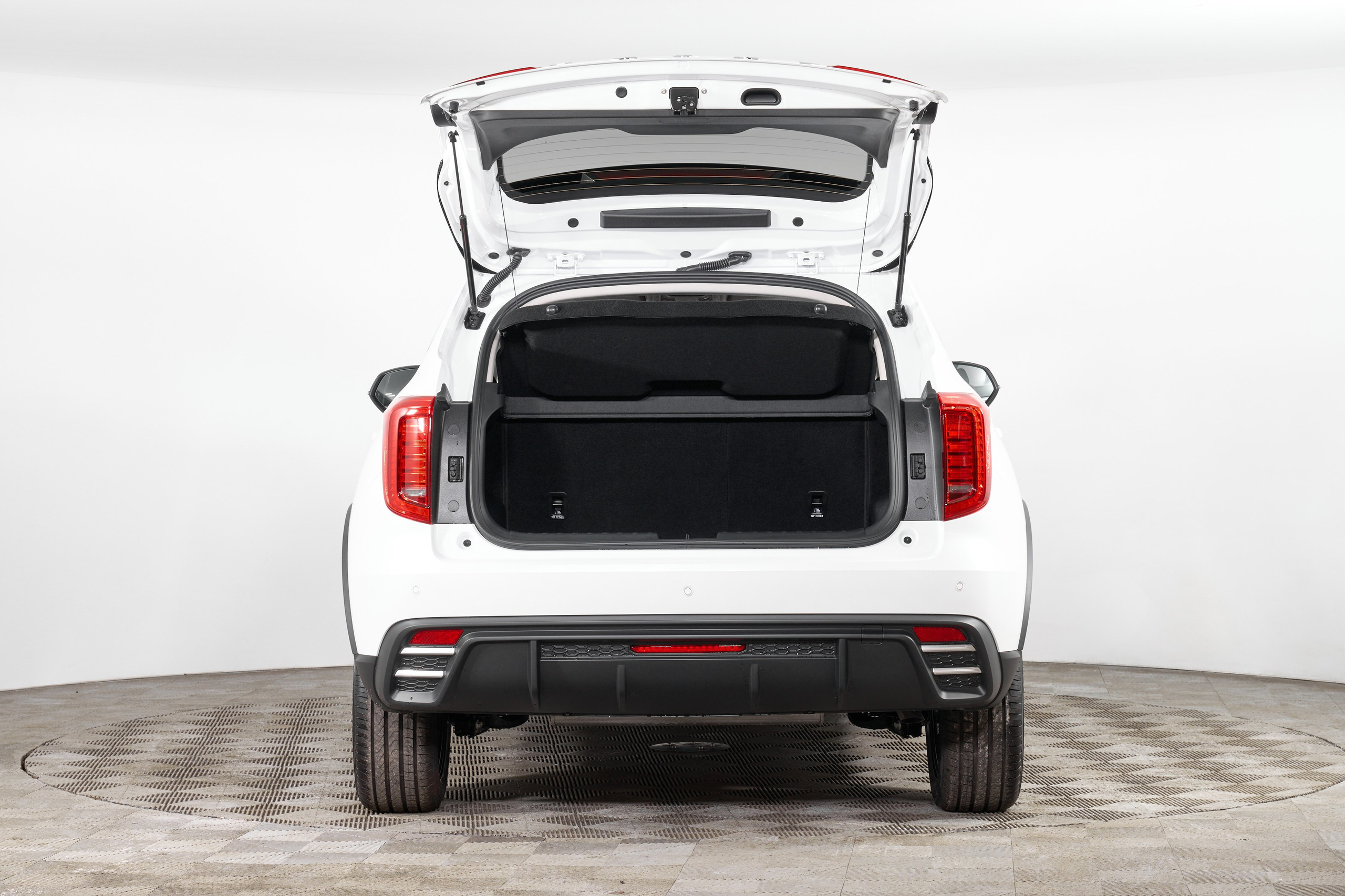 Haval Jolion. Фотограф Николай Прокофьев модельные тесты в Москве