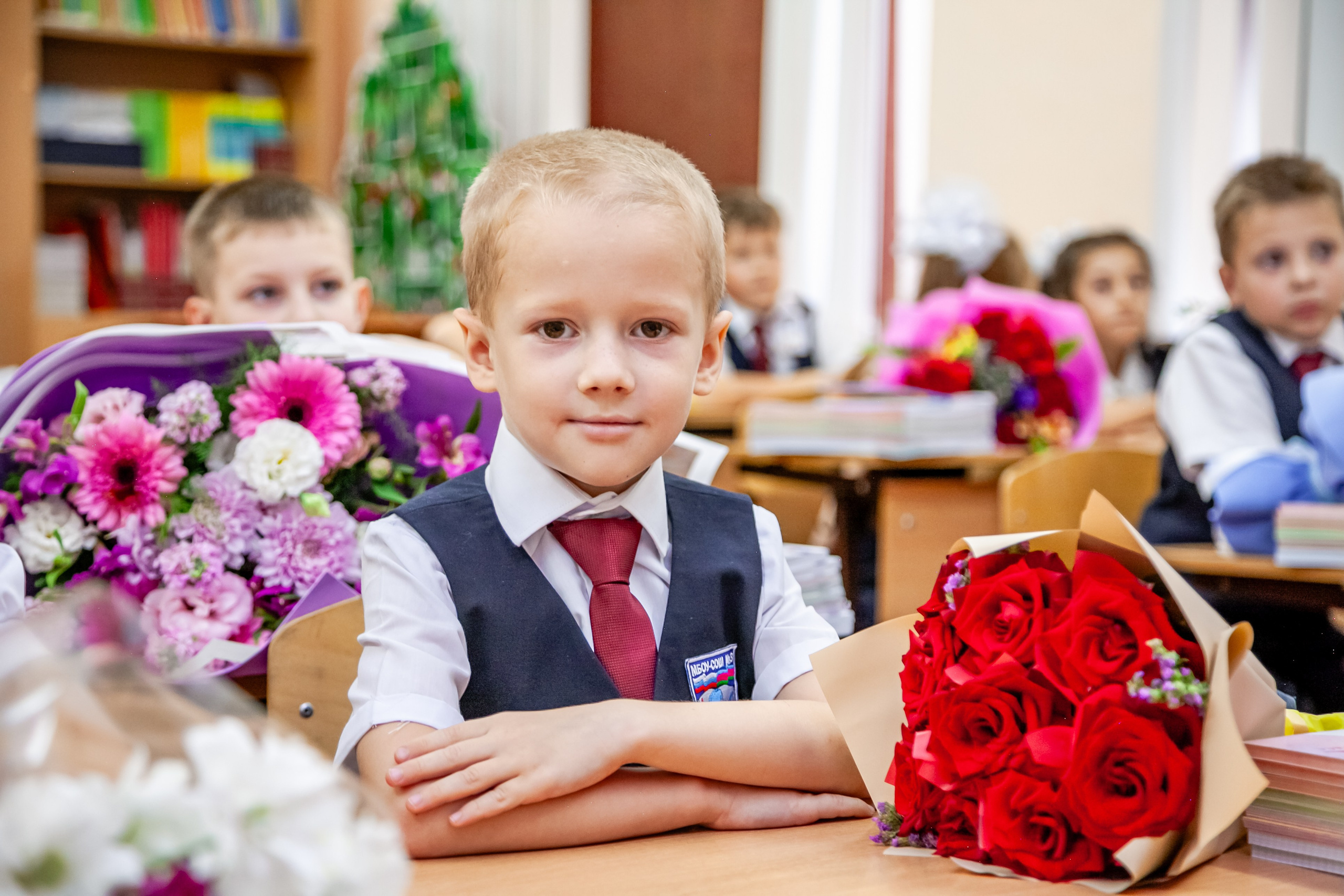 1 сентября линейка. Свадебный и семейный фотограф в Армавире