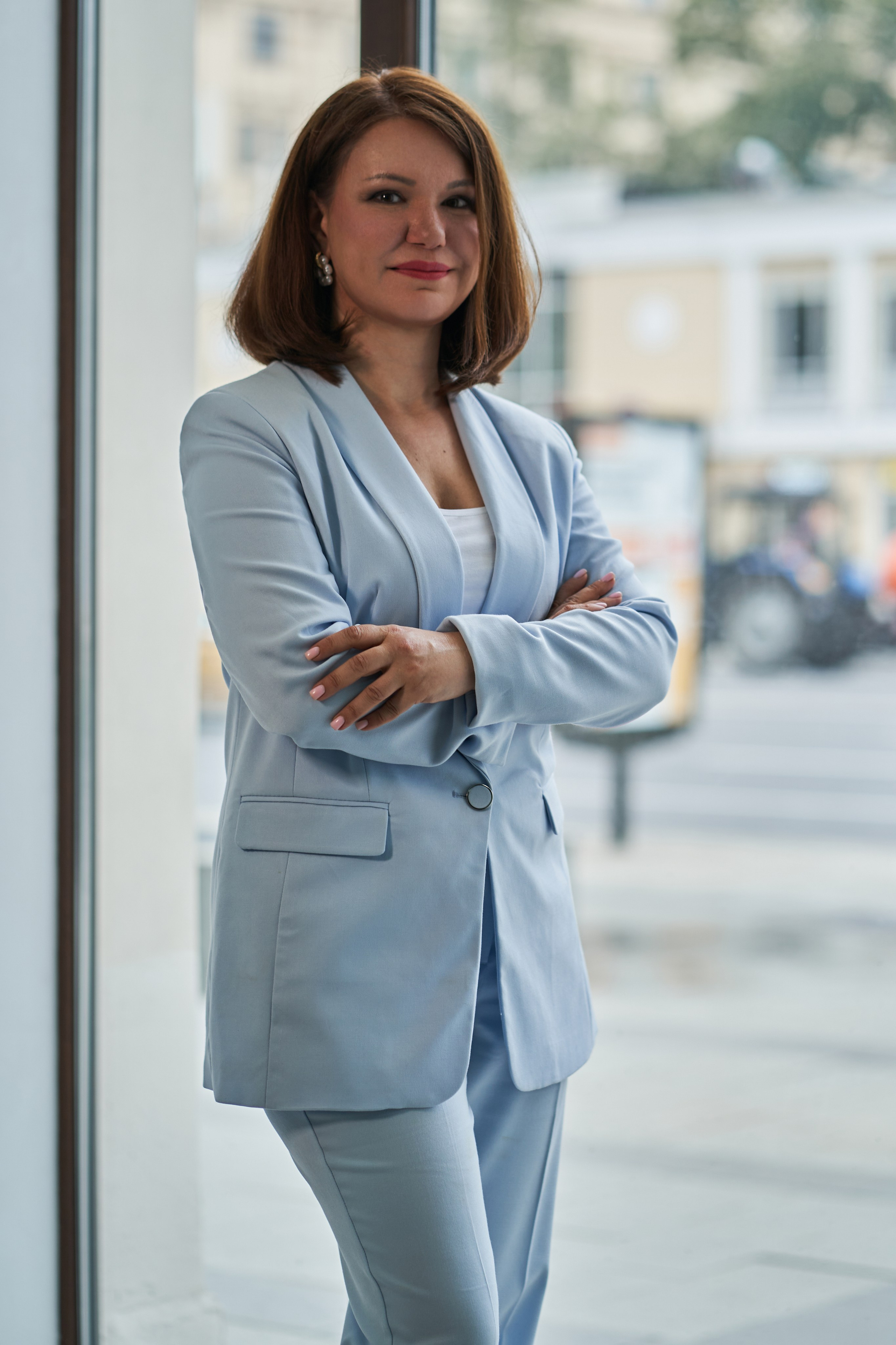 Анна: имиджевые портреты в библиотеке. Фотограф в Москве Анастасия Баева