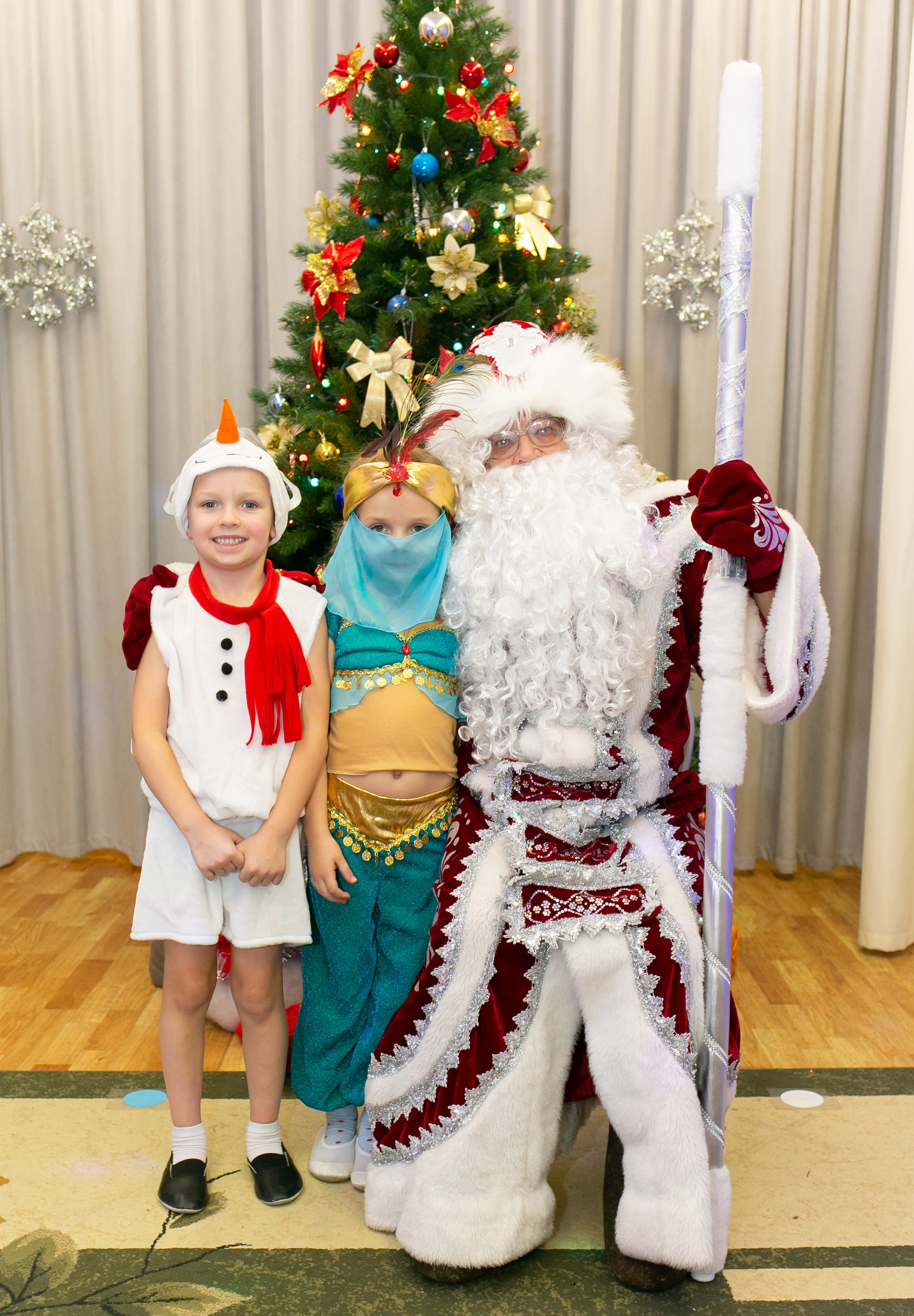 Выпускные и Утренники. Фотограф новорожденных и семейный фотограф НСО г. Бердск Марина Львова