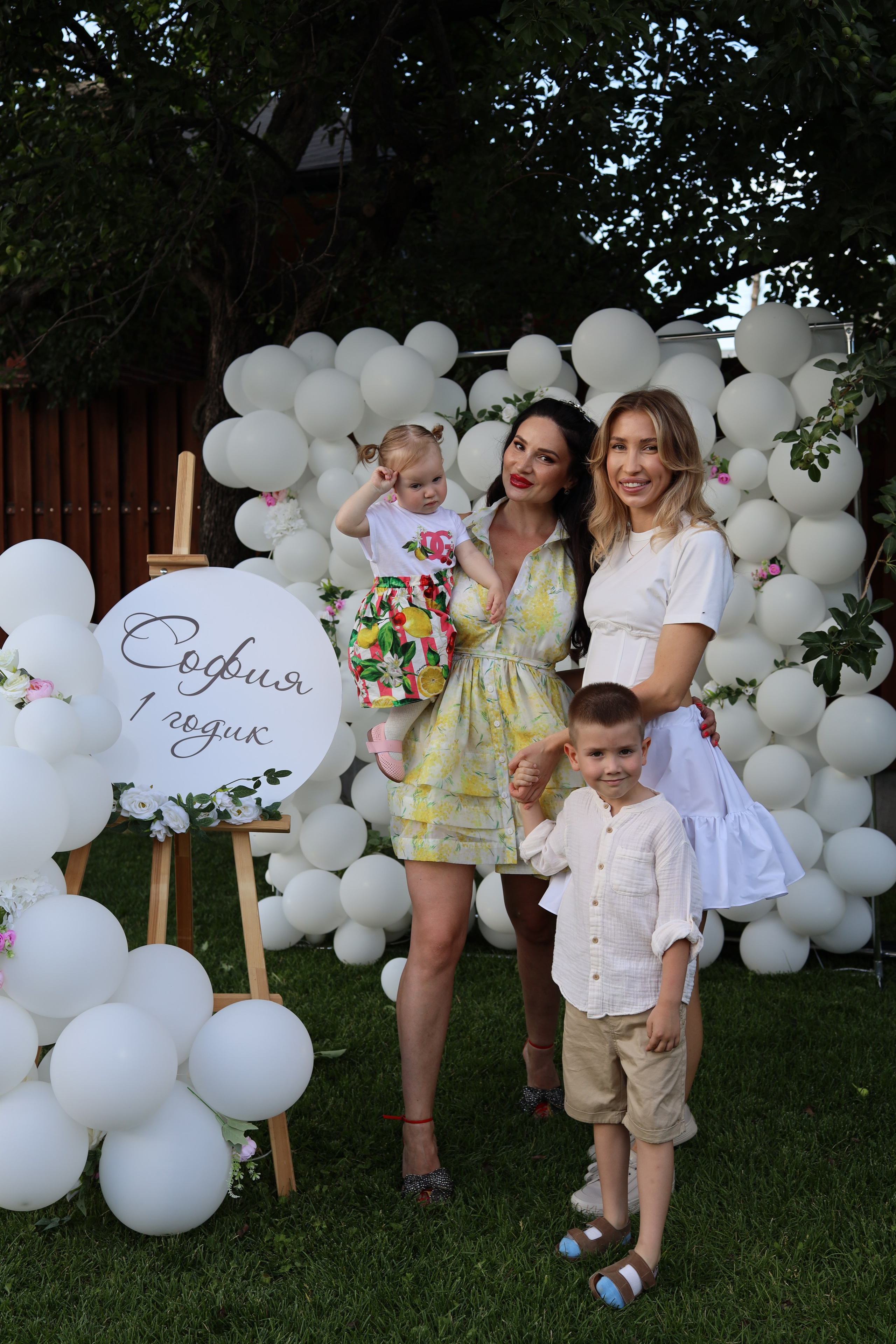 София 1 годик. Контент фотограф Волгоград