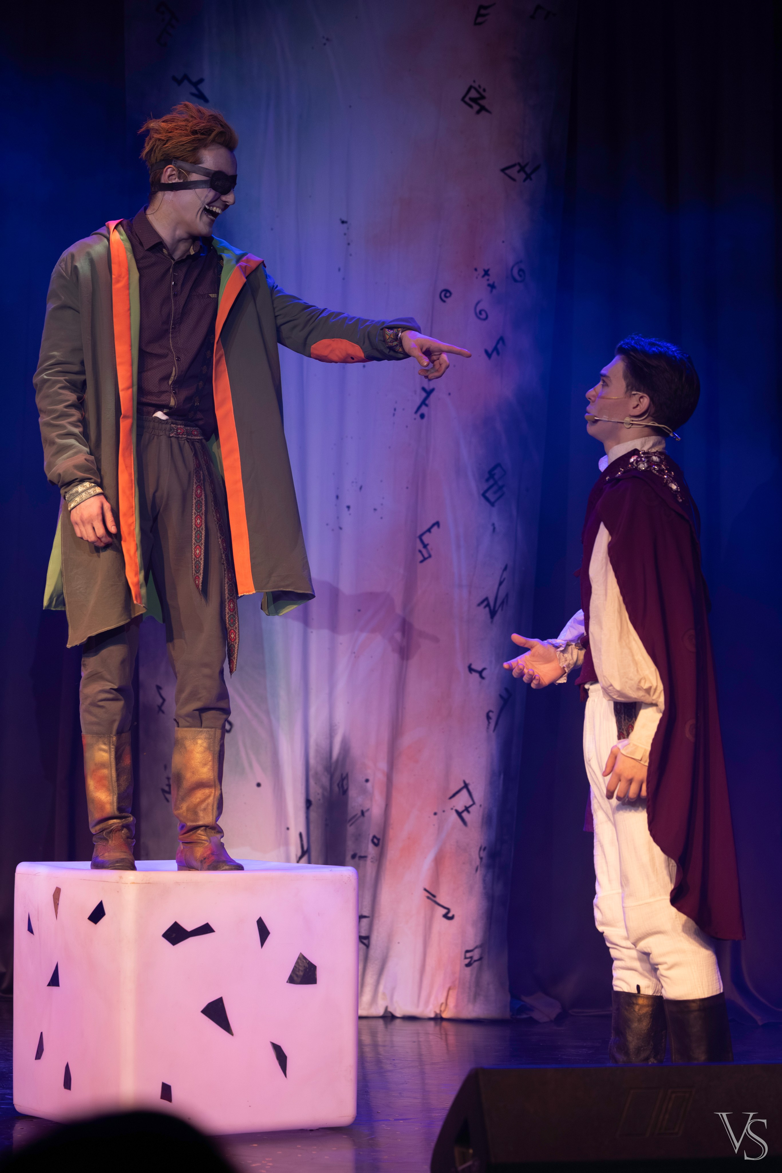 Книга стихий 25.01. Фотограф Виктор Степанов