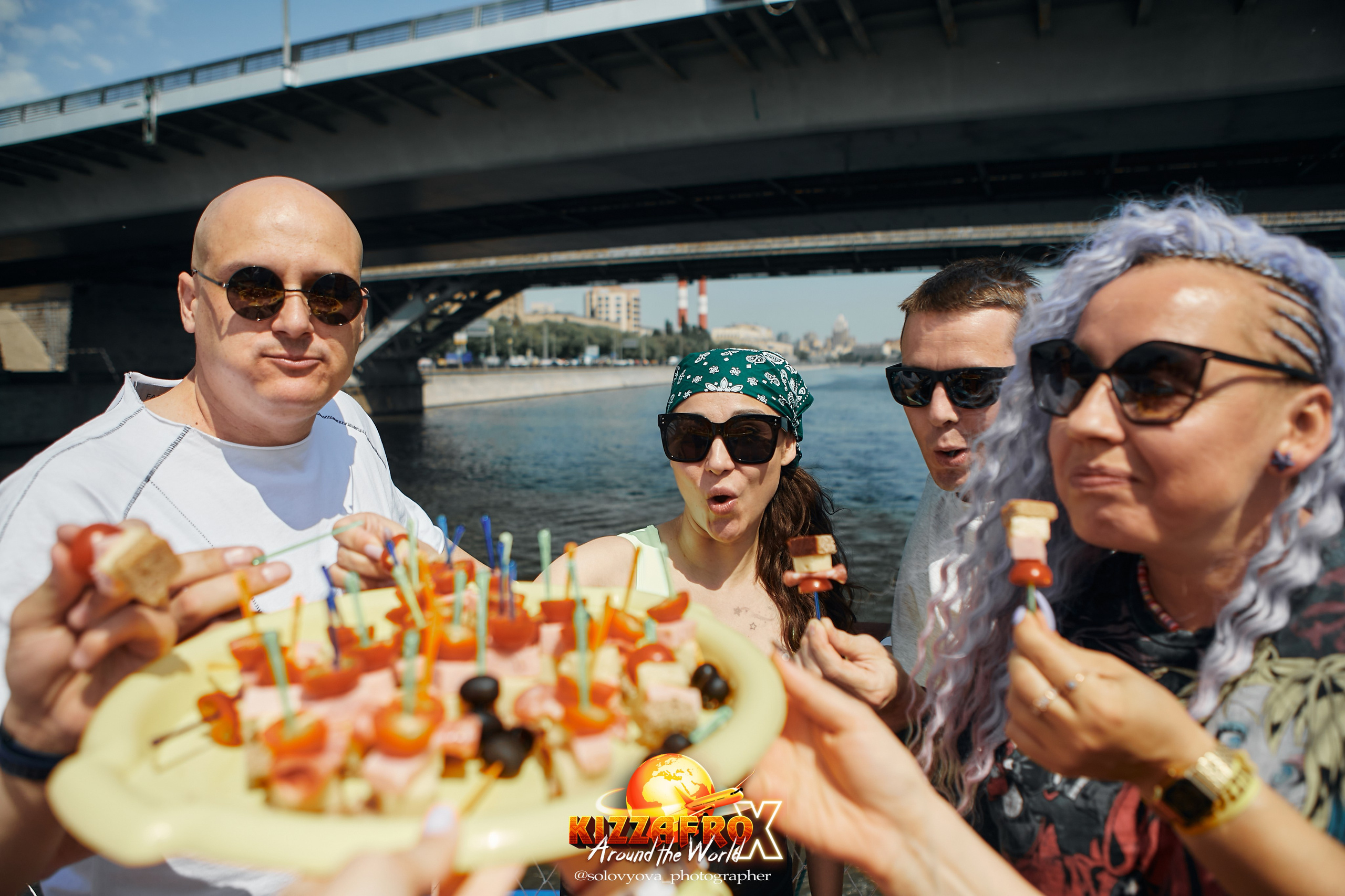 Boat party. Свадебный фотограф