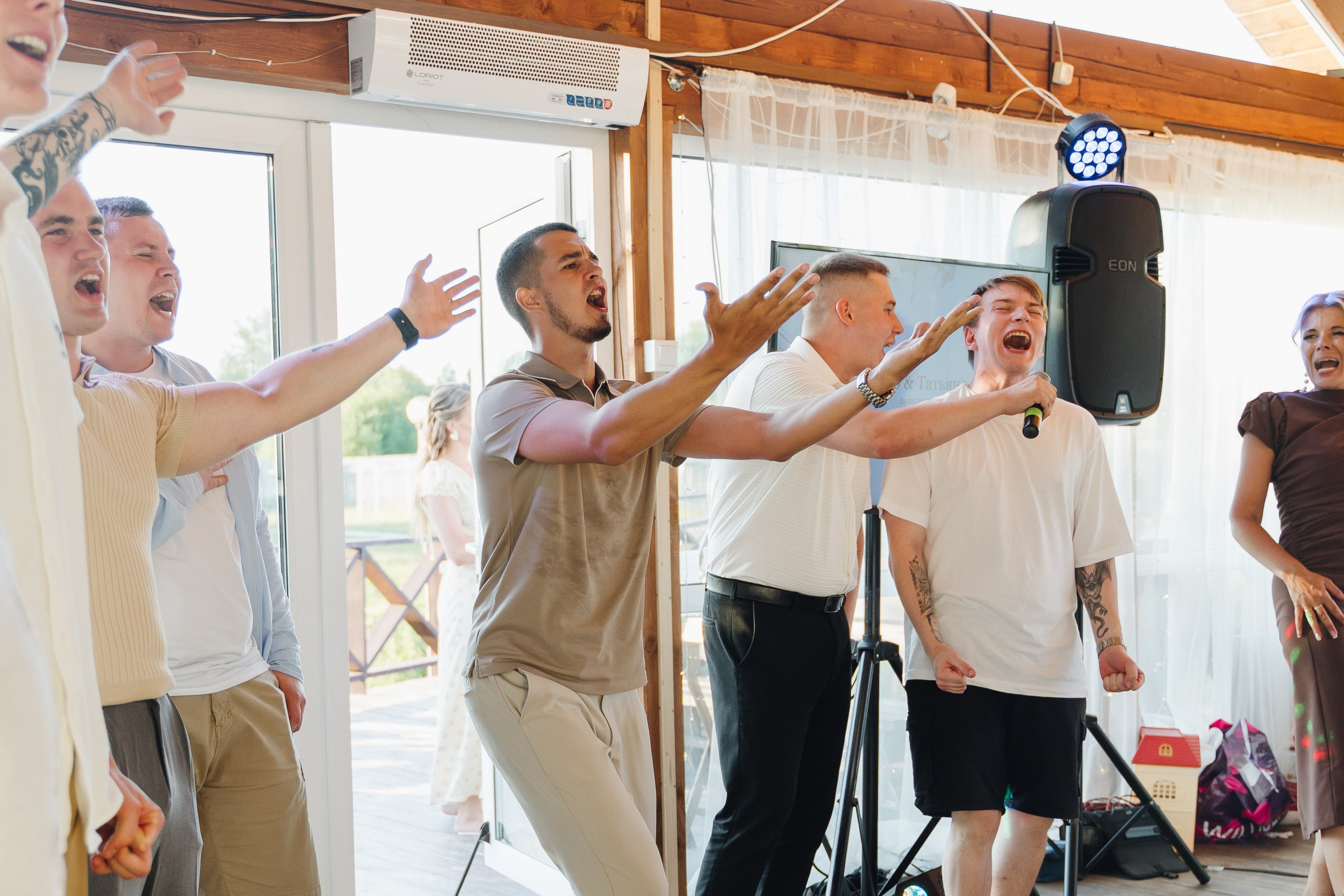 Любовь витает в воздухе. Семейный, свадебный и лавстори фотограф в Архангельске