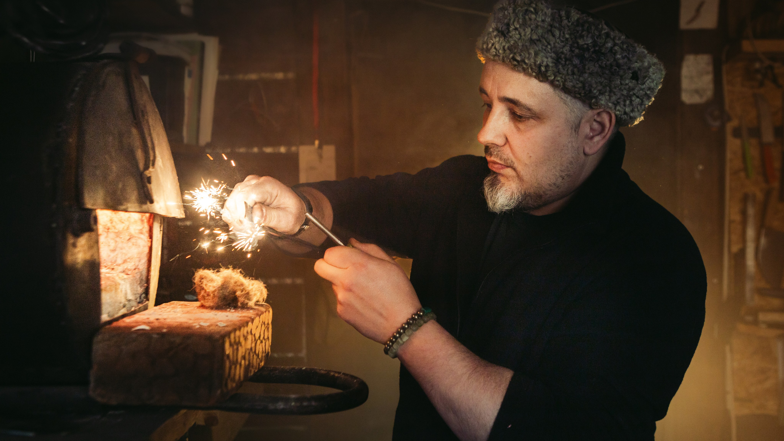 Медвежья сталь. Репортажный фотограф в Перми Денис Голдобин