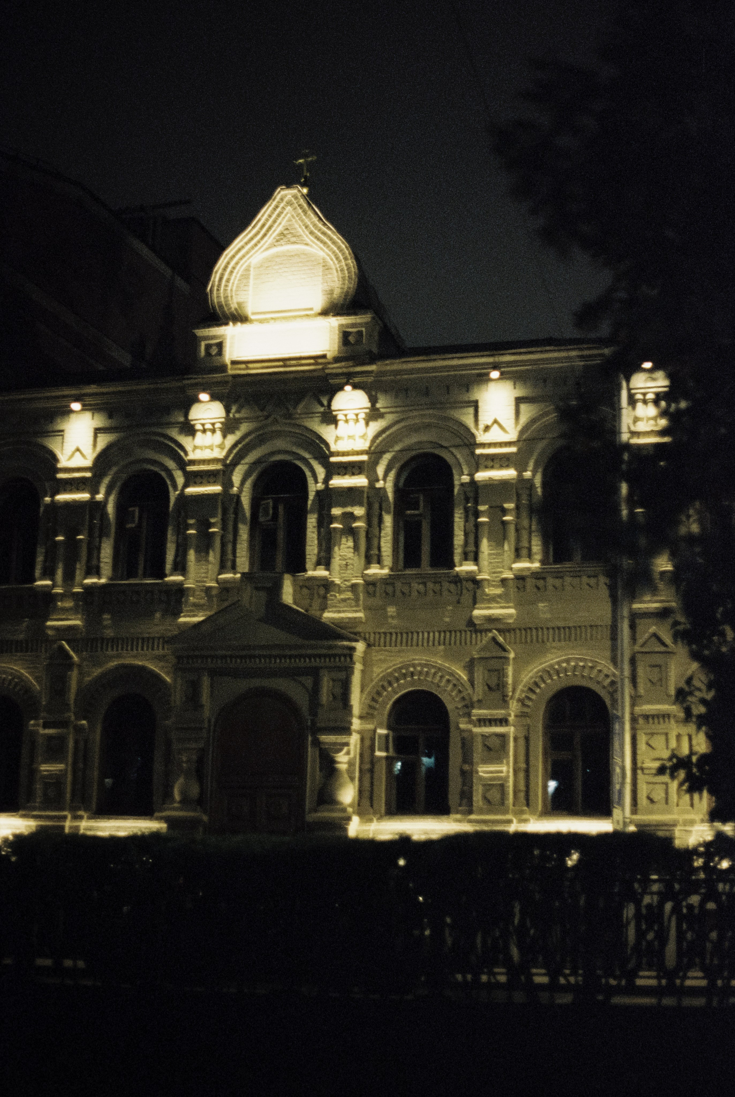 Москва вечером на пленку  Kodak Vision 3 500T