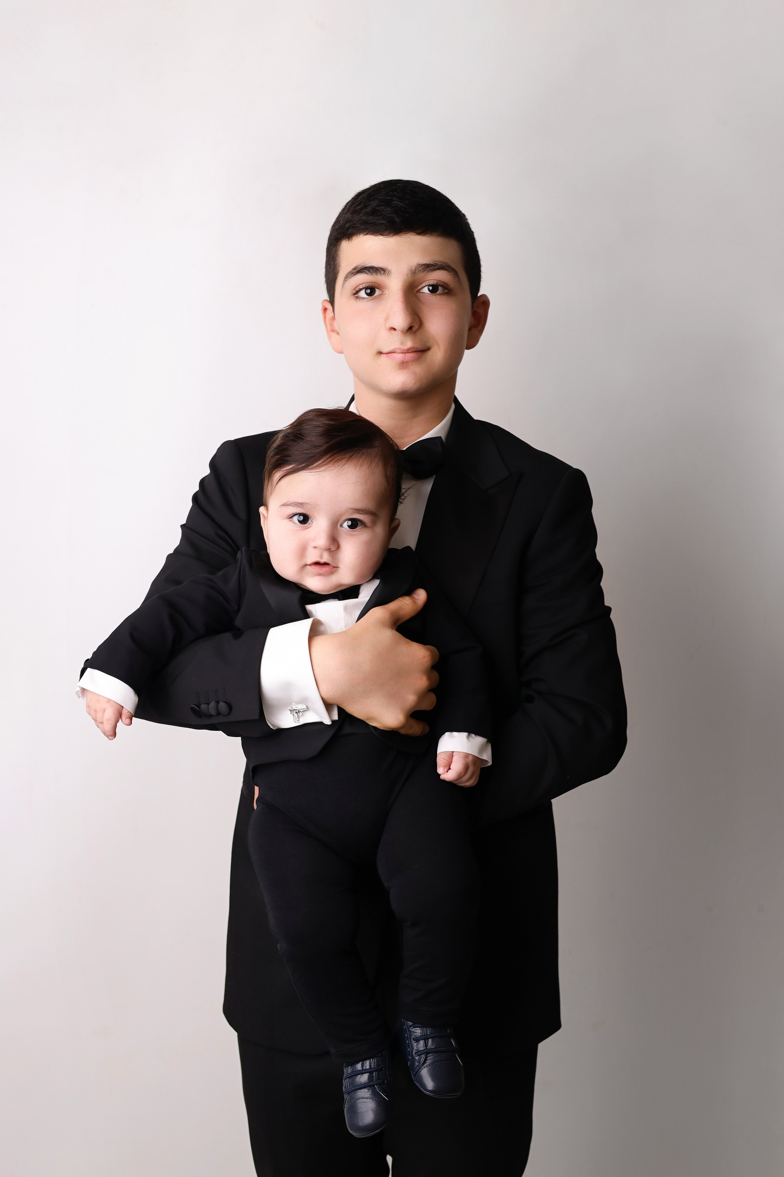 Азнавуру 6 месяцев. Фотограф новорожденных Москва. Ньюборн фотограф Москва