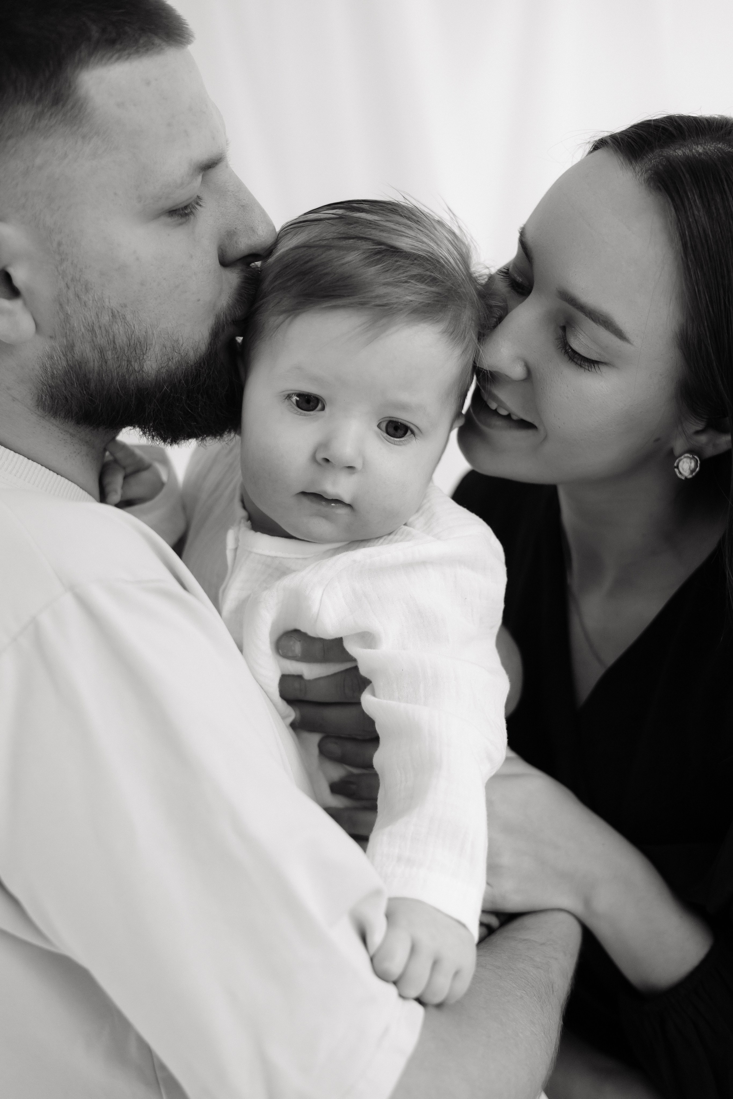 Арсений с мамой и папой. Фотограф в Кемерово Миллер Анна