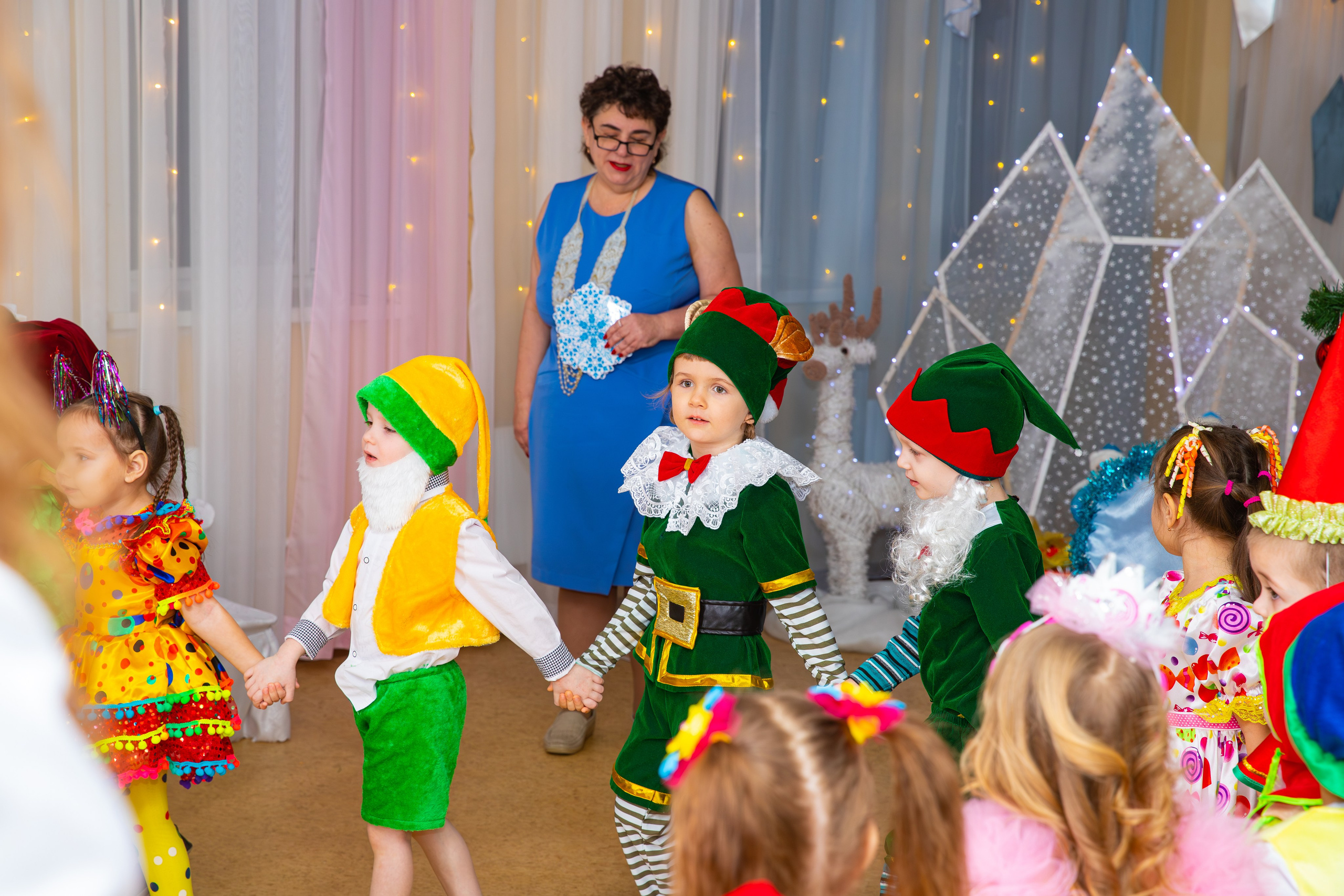Новогодний утренник детский садик № 21. Фотограф Александр Поздняков  Новосибирск