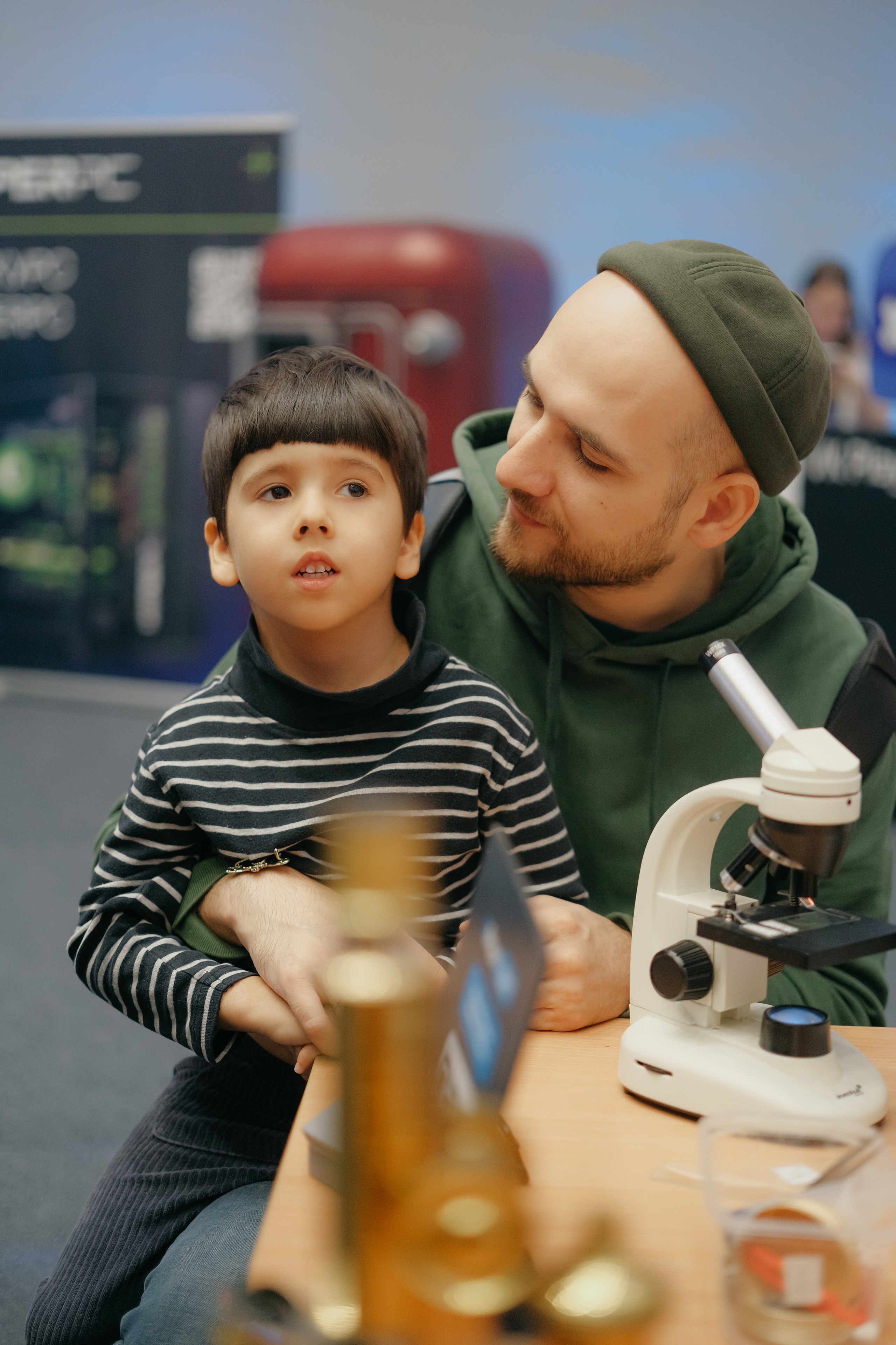 Наука 0+. Фотограф в Москве Дмитрий Рогов