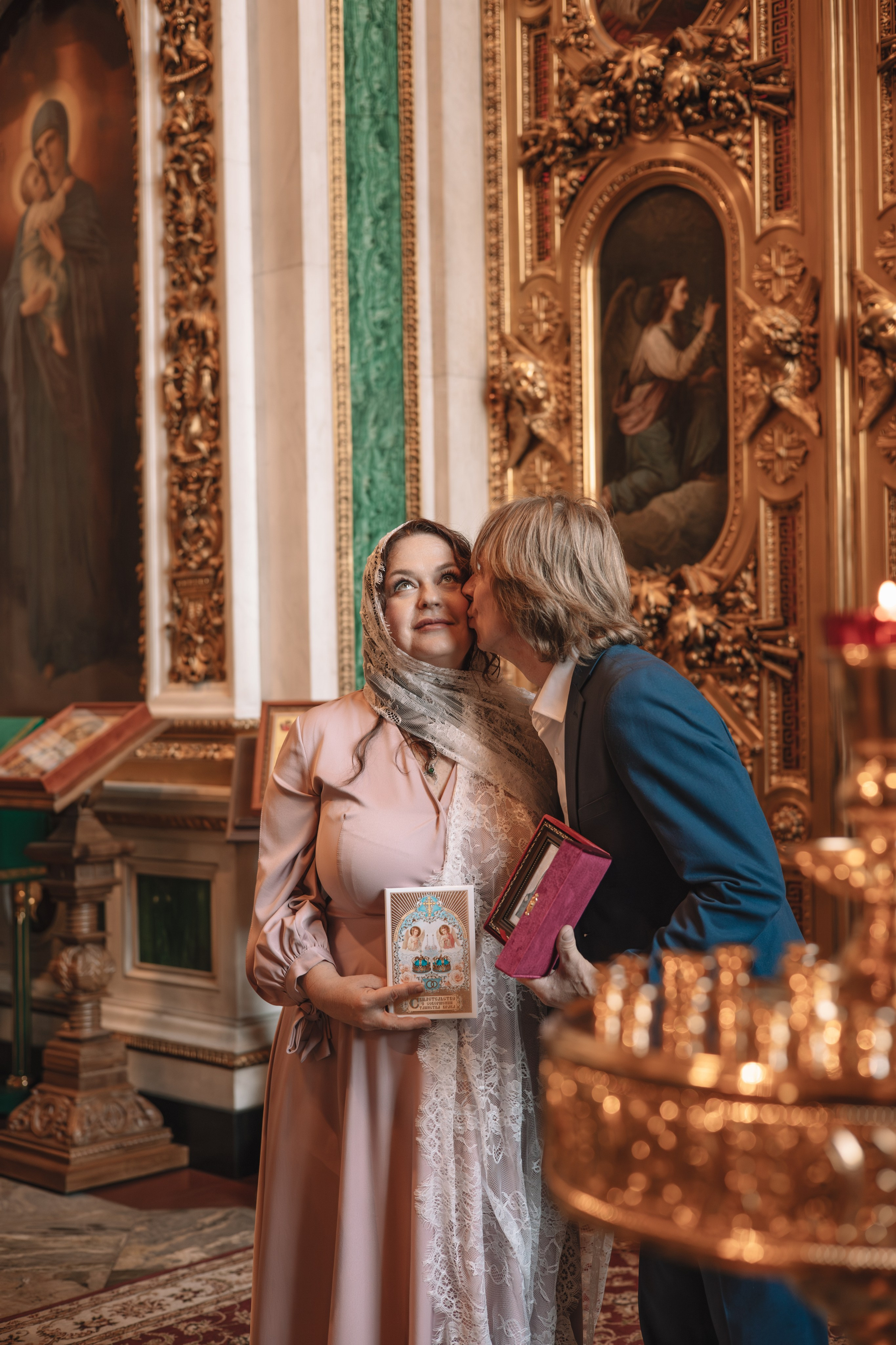 Венчание в Исаакиевском Соборе. Семейный фотограф в Санкт-Петербурге. Запечатление мгновений и ярких воспоминаний в Вашей жизни
