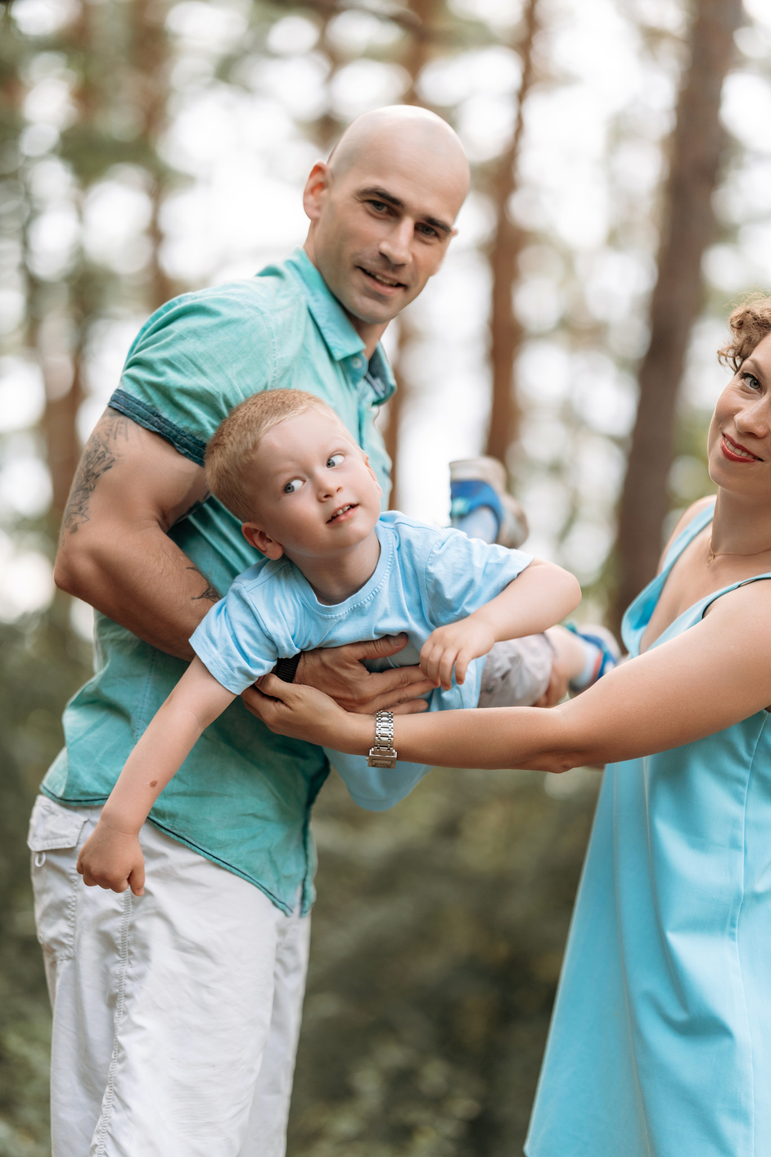 Семья на природе. Семейный и свадебный фотограф в Ульяновске Арина Авдеева