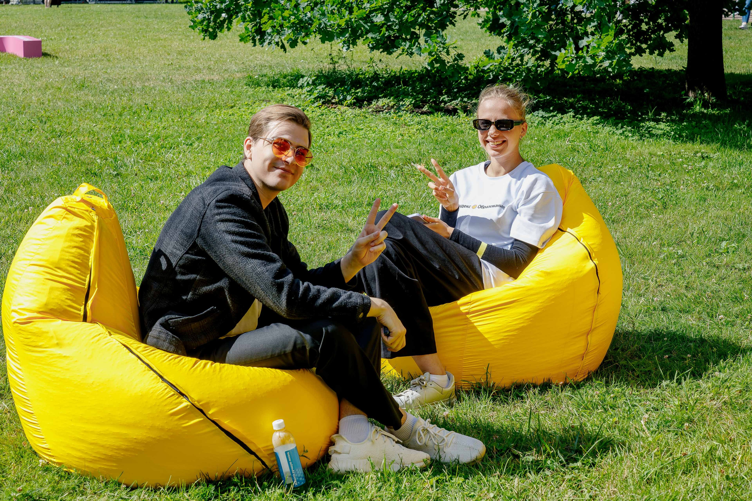 Фоторепортаж: стенд Яндекс Образования на ITMO Family Day 2024. Репортажный фотограф Москва Сергей Мирошников