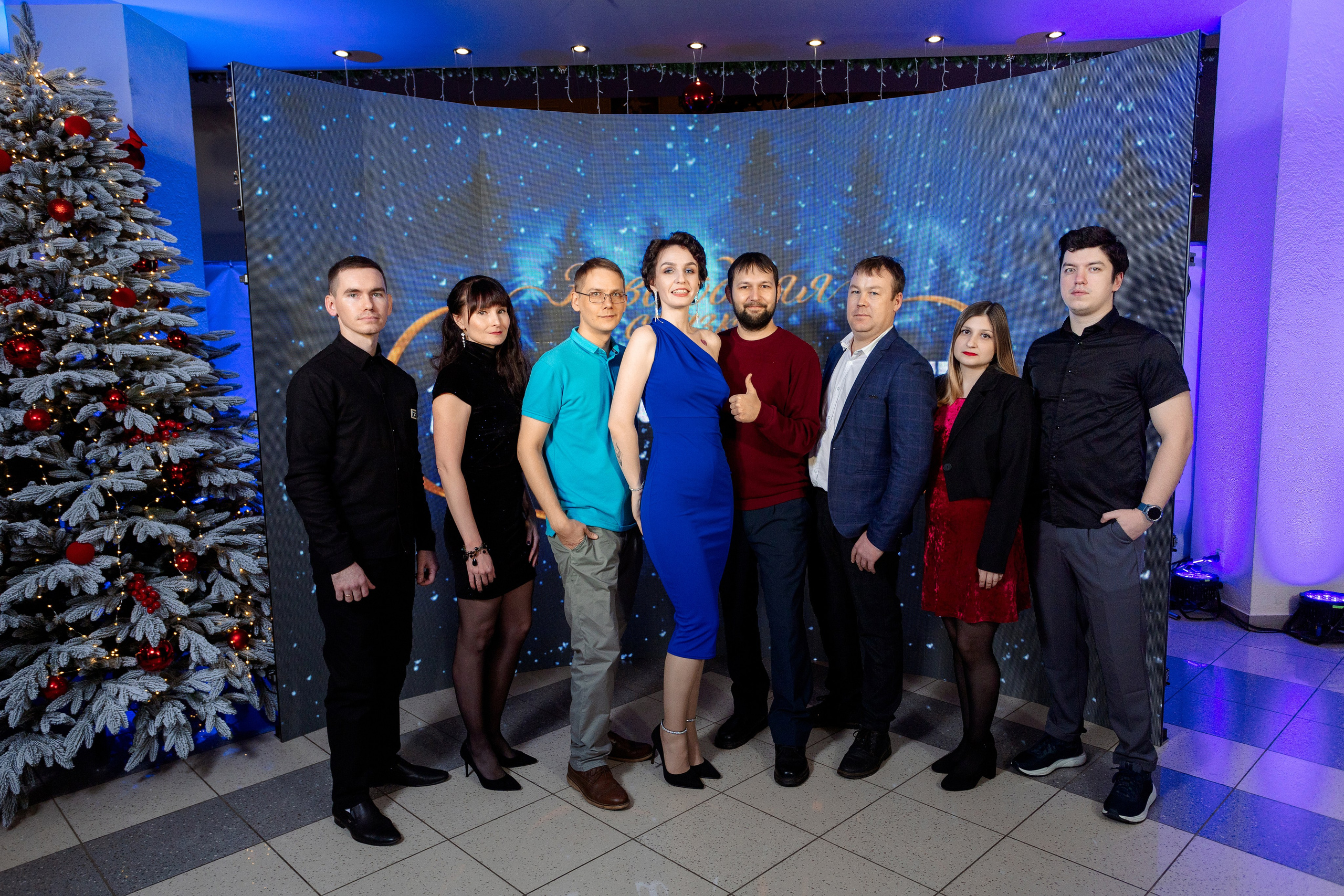 РЕПОРТАЖ: НОВЫЙ ГОД В ДК МЕТАЛЛУРГ. Профессиональный фотограф в Ижевске Леша Петров