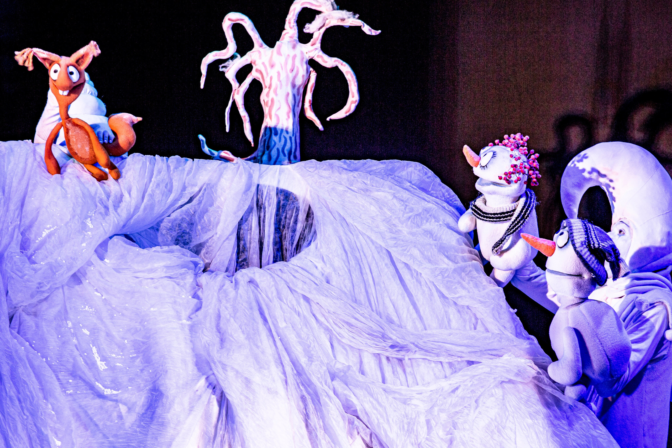 Спектакль Снежные человечки — театр Саквояж. Фотограф в Сочи Юрий Шептаев