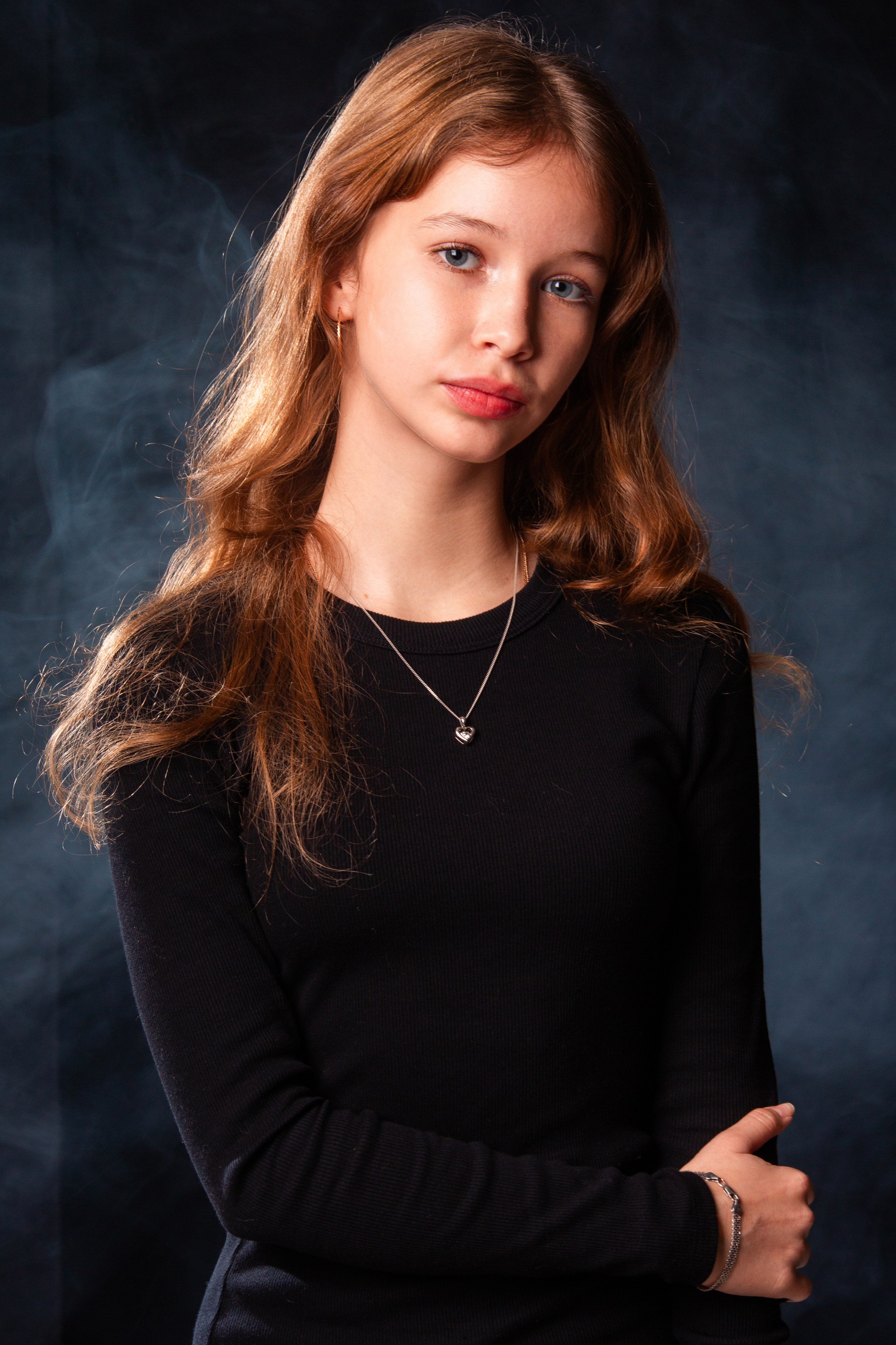 СЪЕМКА ПОРТРЕТОВ НА ЧЕРНОМ ФОНЕ + ДЫМ. ТВОЙ АЛЬБОМ / ТВОИ ПРАВИЛА