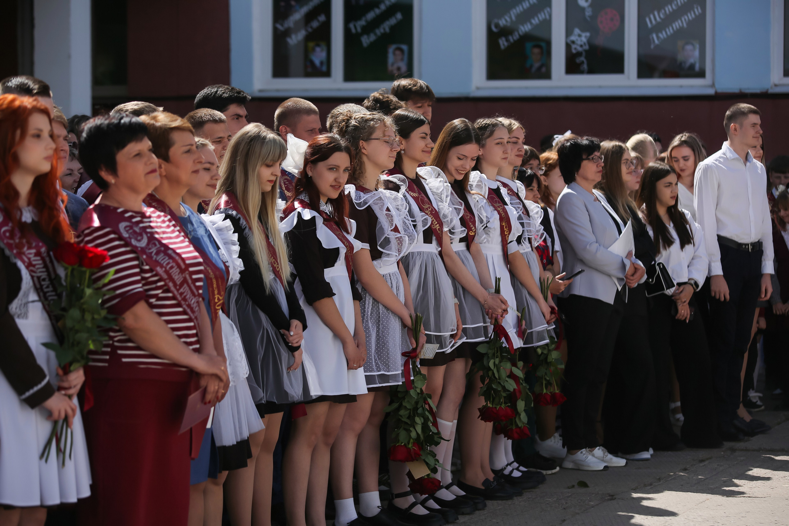 ЛИНЕЙКА «ПОСЛЕДНИЙ ЗВОНОК» 9 ШКОЛА 2024 г МЦЕНСК. ТВОЙ АЛЬБОМ / ТВОИ ПРАВИЛА