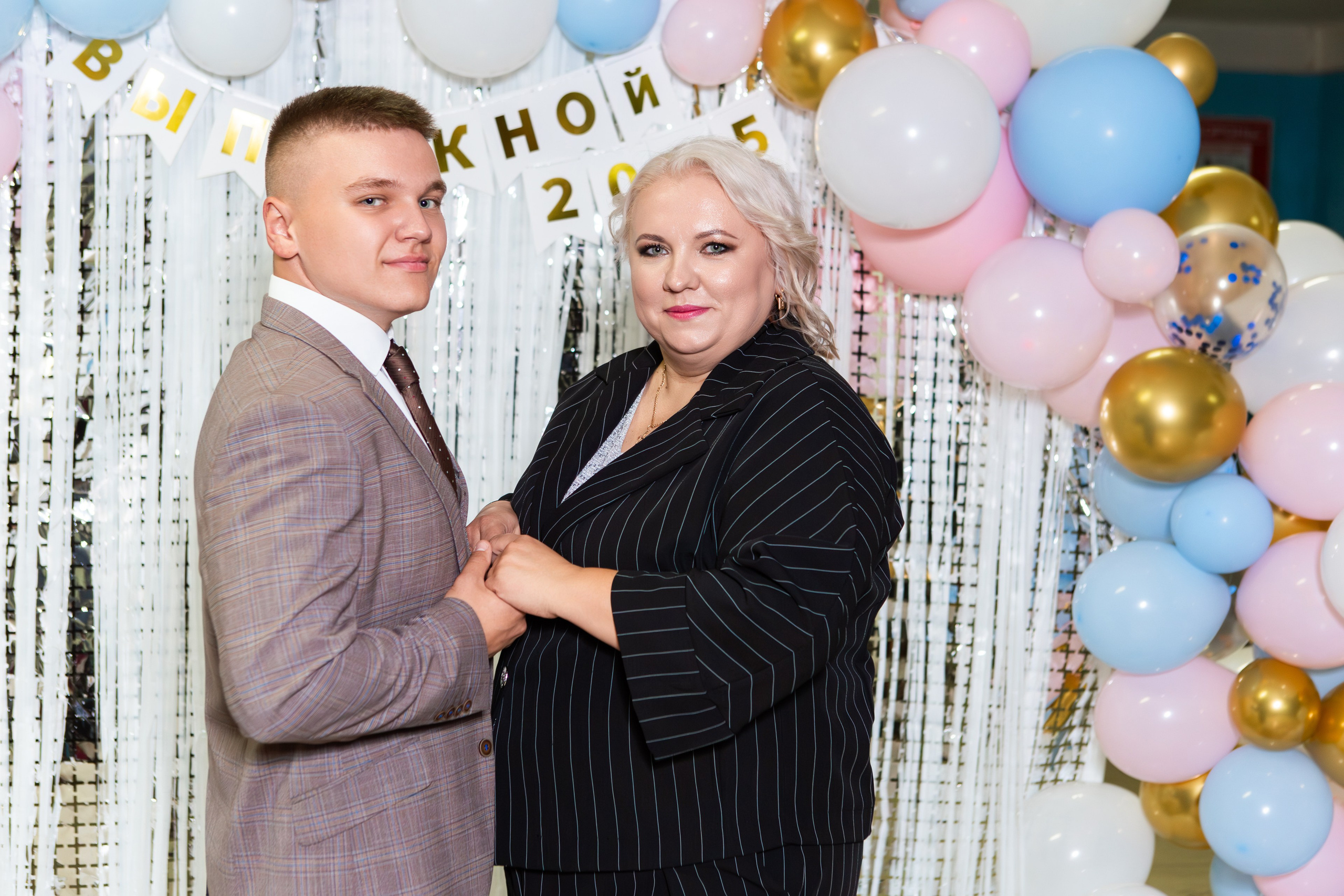 ФОТОСЕССИЯ С РОДИТЕЛЯМИ ВЫПУСКНОЙ 2025 9 ШКОЛА МЦЕНСК. ТВОЙ АЛЬБОМ / ТВОИ ПРАВИЛА