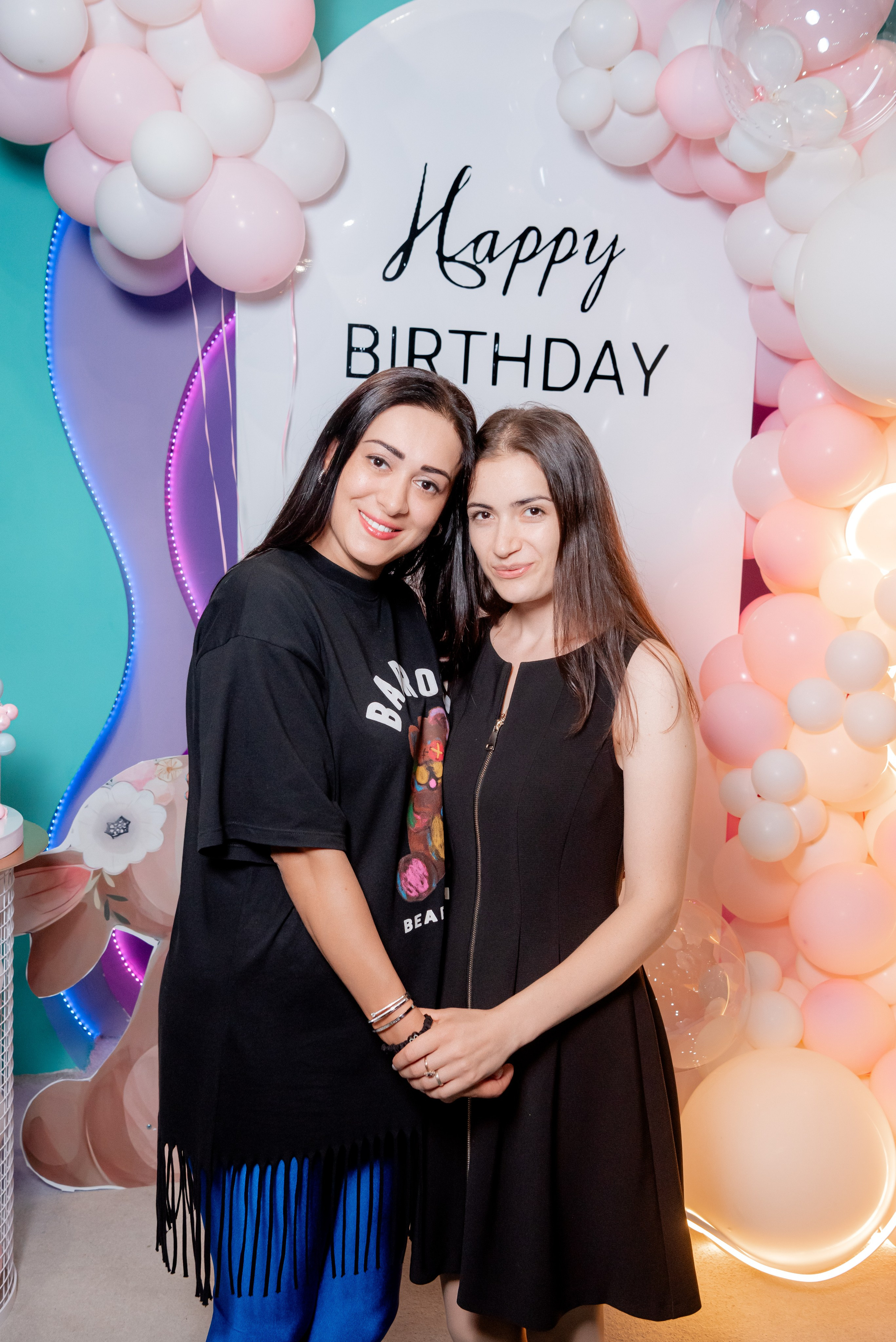 ДР Рая и Стелла в детская комната Сказочный Отель. Фотограф в Волгограде и Волжском Александр Горбань