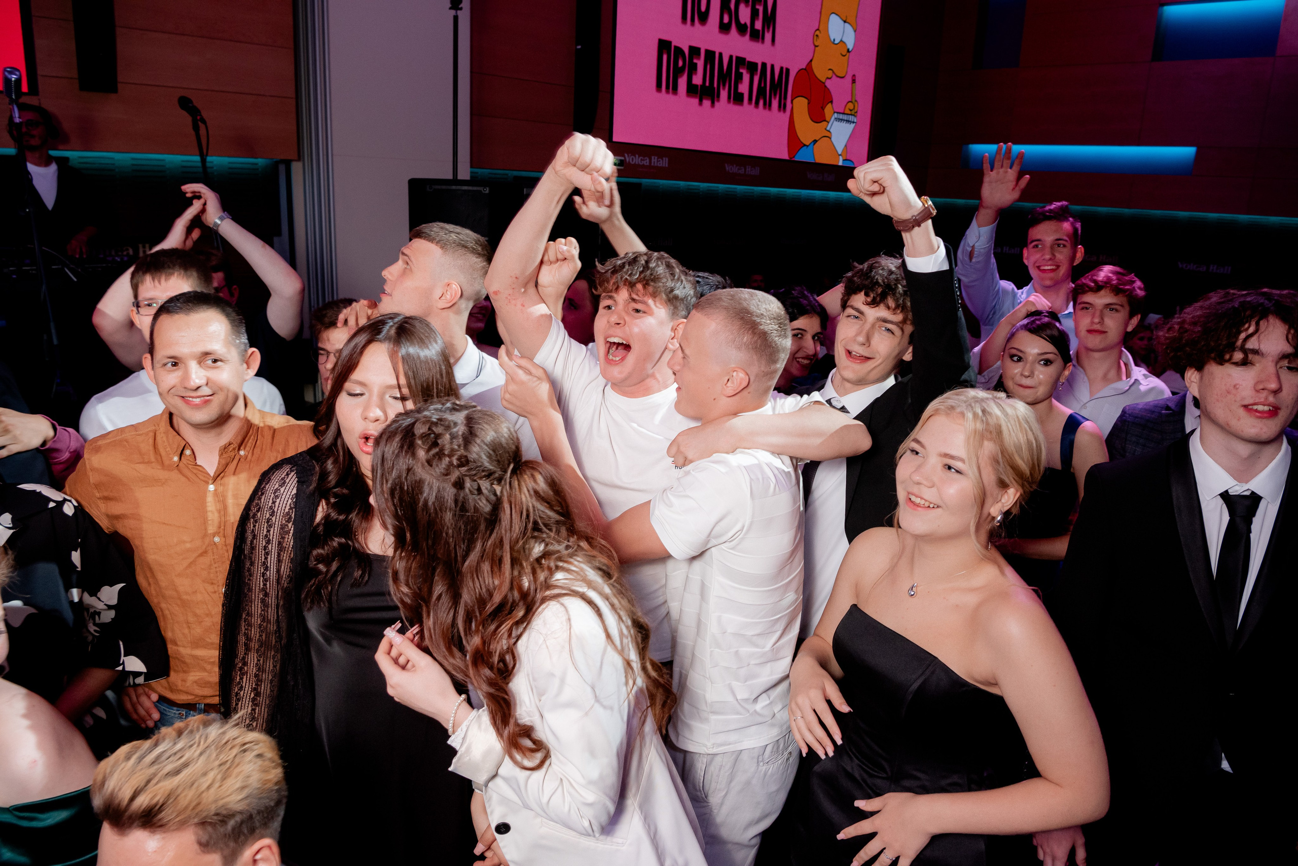 5 Лицей. Вручение и Банкет. Музкомедия и Сити Холл. Фотограф в Волгограде и Волжском Александр Горбань