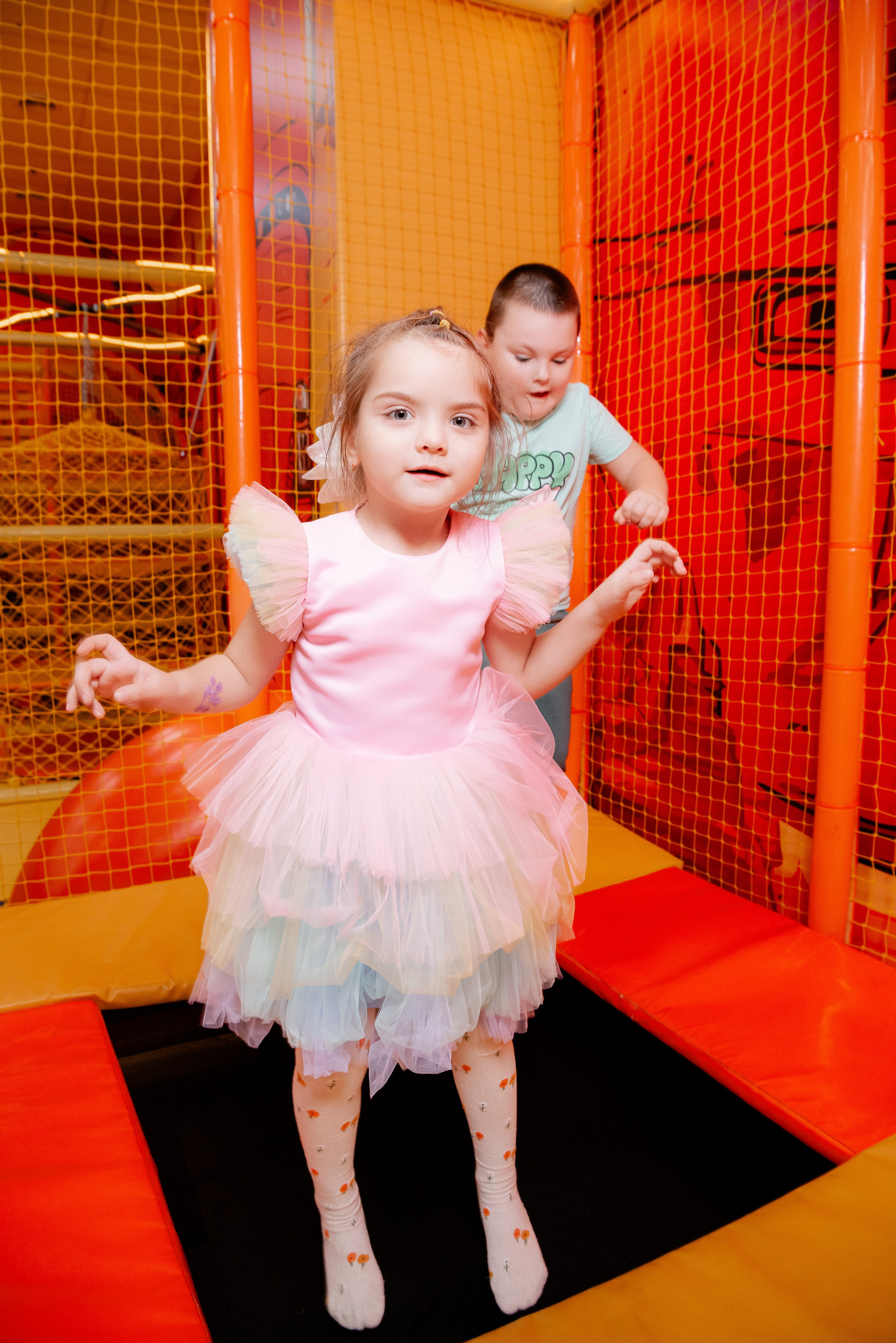 ДР В Локо Мотив Аниматоры Три кота. Фотограф в Волгограде и Волжском Александр Горбань