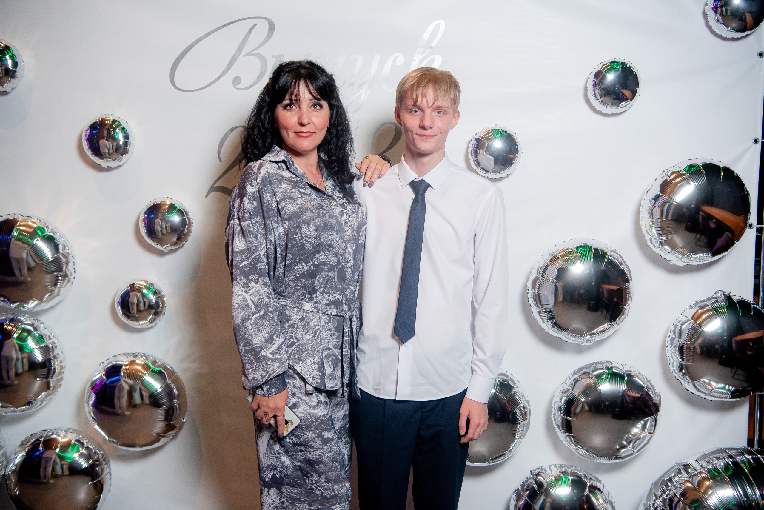 140 Школа. Вручение и Банкет. Сити Холл. Фотограф в Волгограде и Волжском Александр Горбань