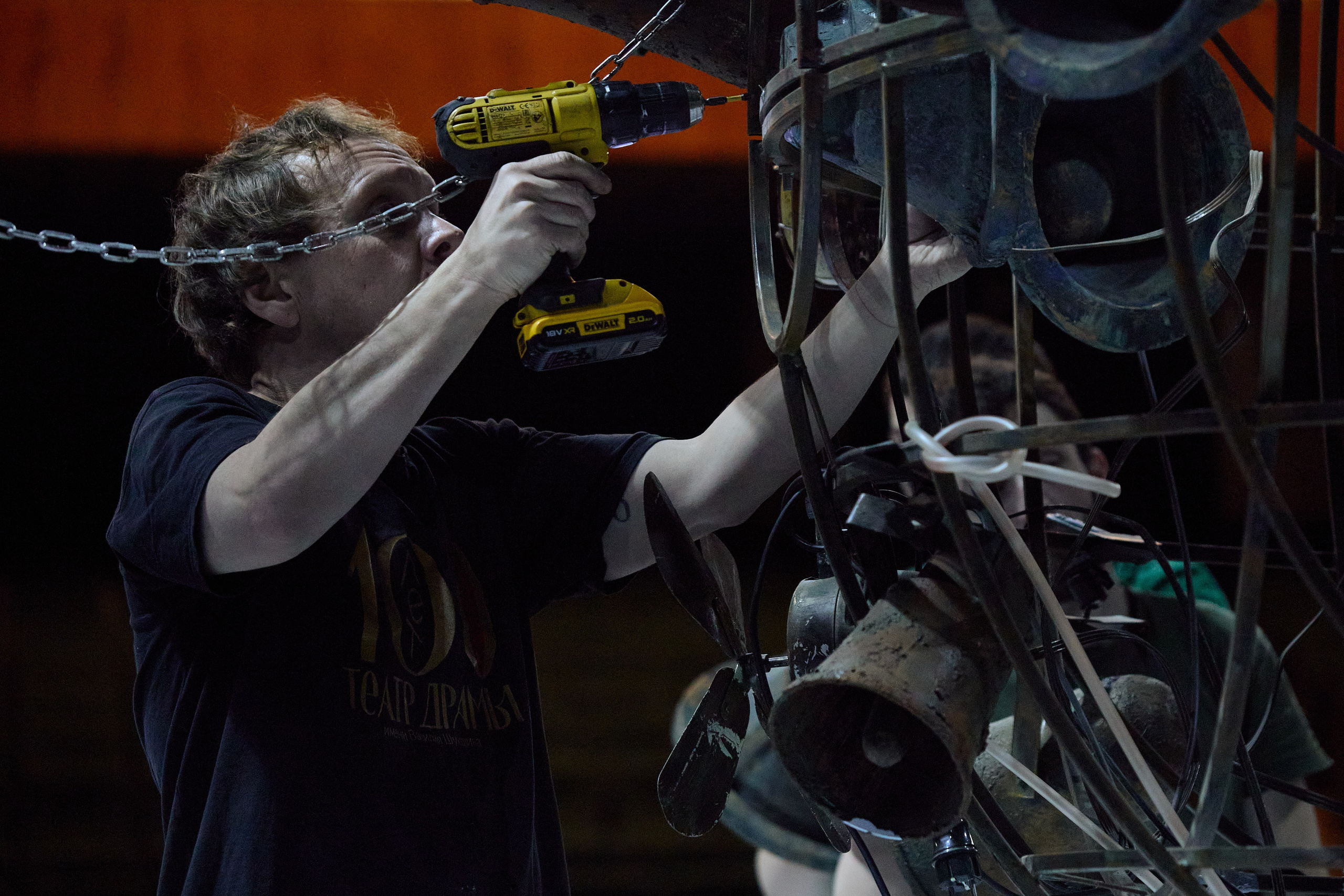 Монтаж спектакля Двойник. Фотограф Юлия Маринина