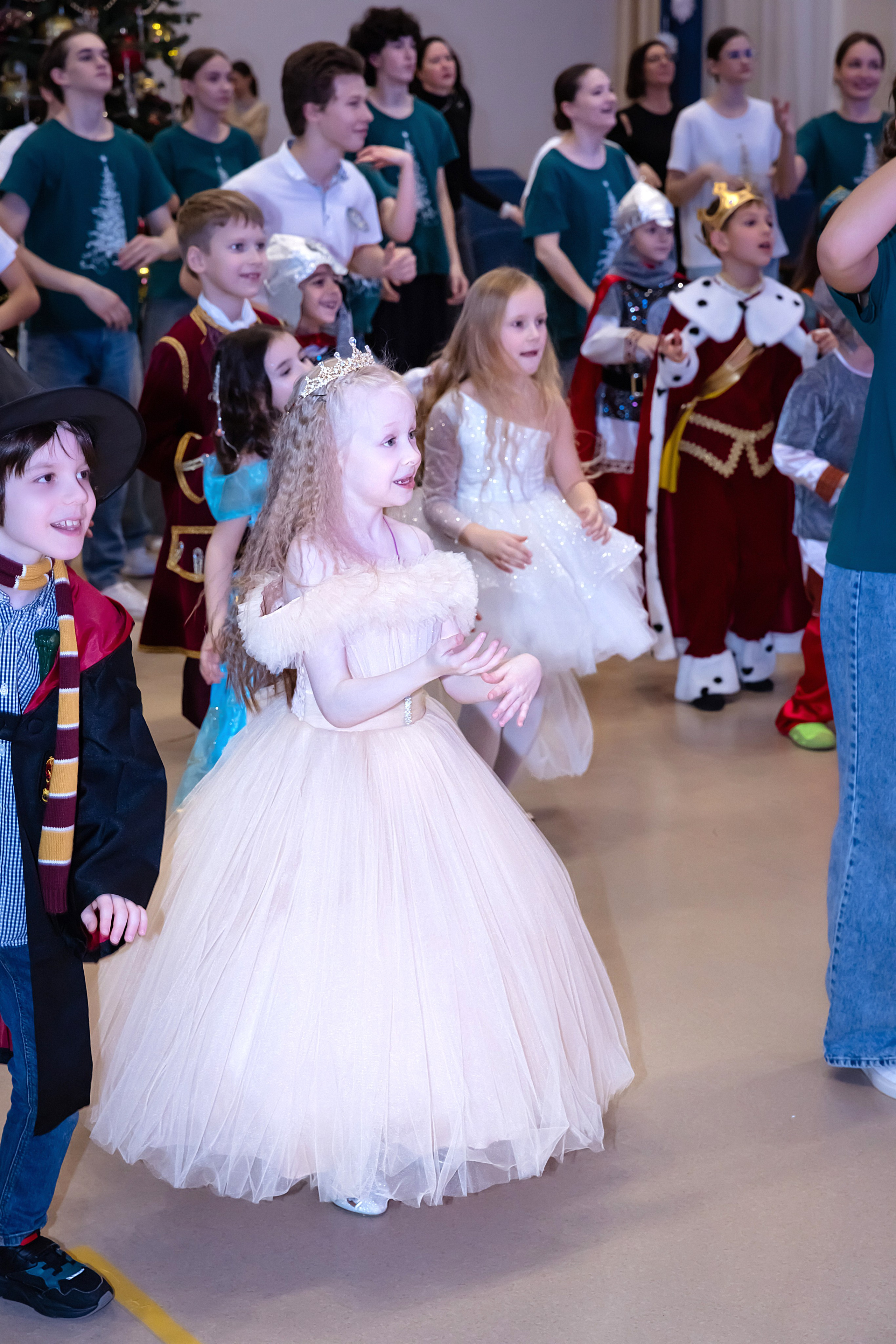 Новогодний праздник 1 В класс! Гимназия № 23. Фотограф и Видеограф в Краснодаре Юлия Солодченко