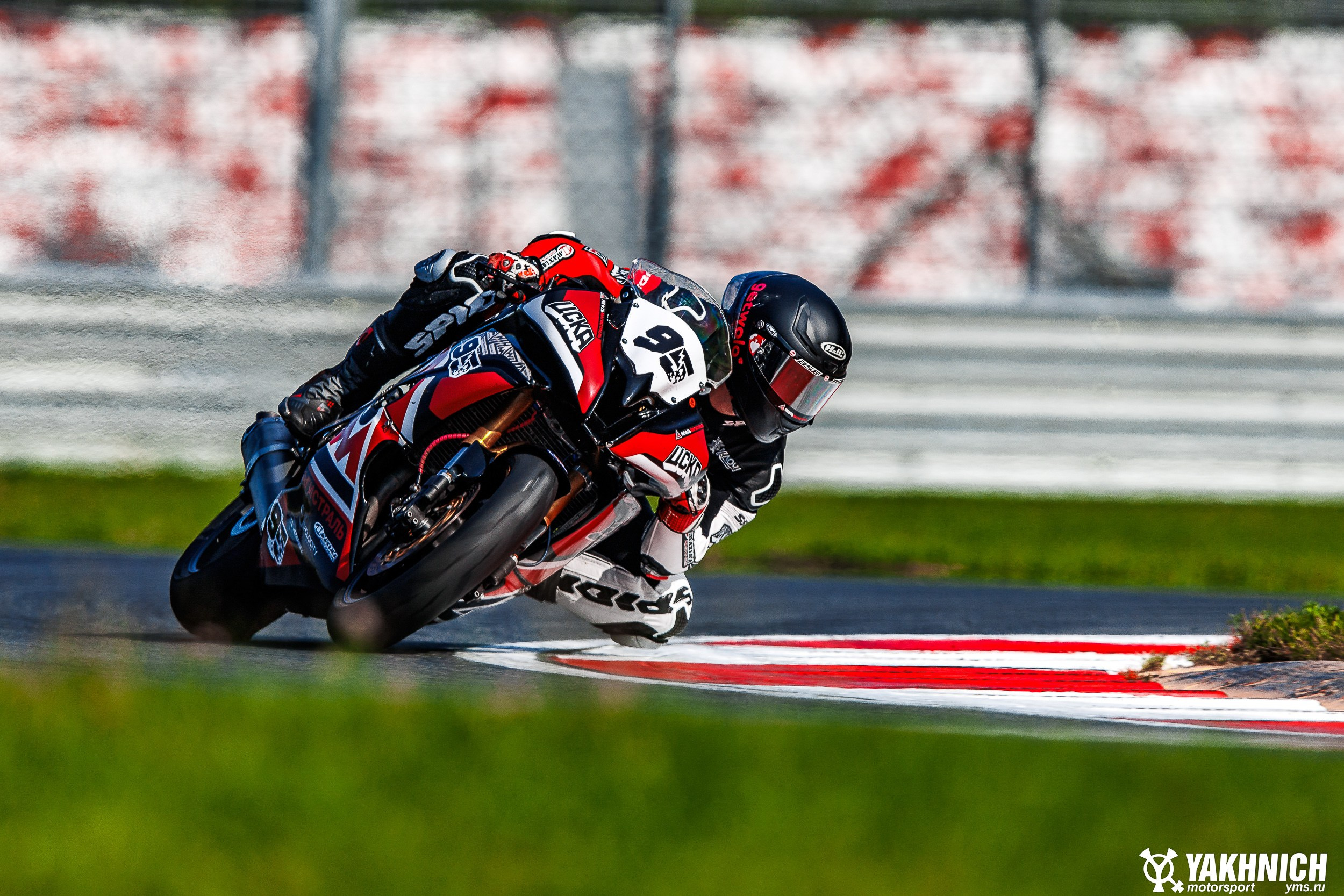 Репортажный фотограф в Москве Майк Симонов