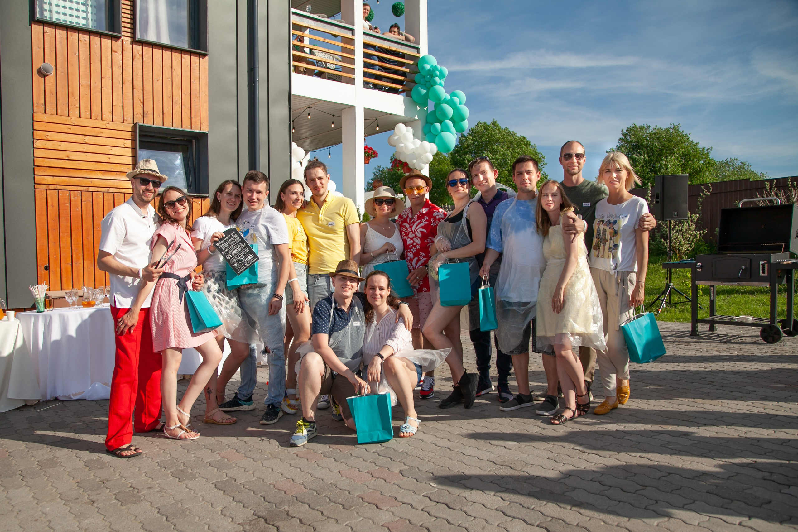 Встреча клуба Блиновской «Семья». Двойняшки-фотографы Анна и Анастасия в Санкт-Петербурге