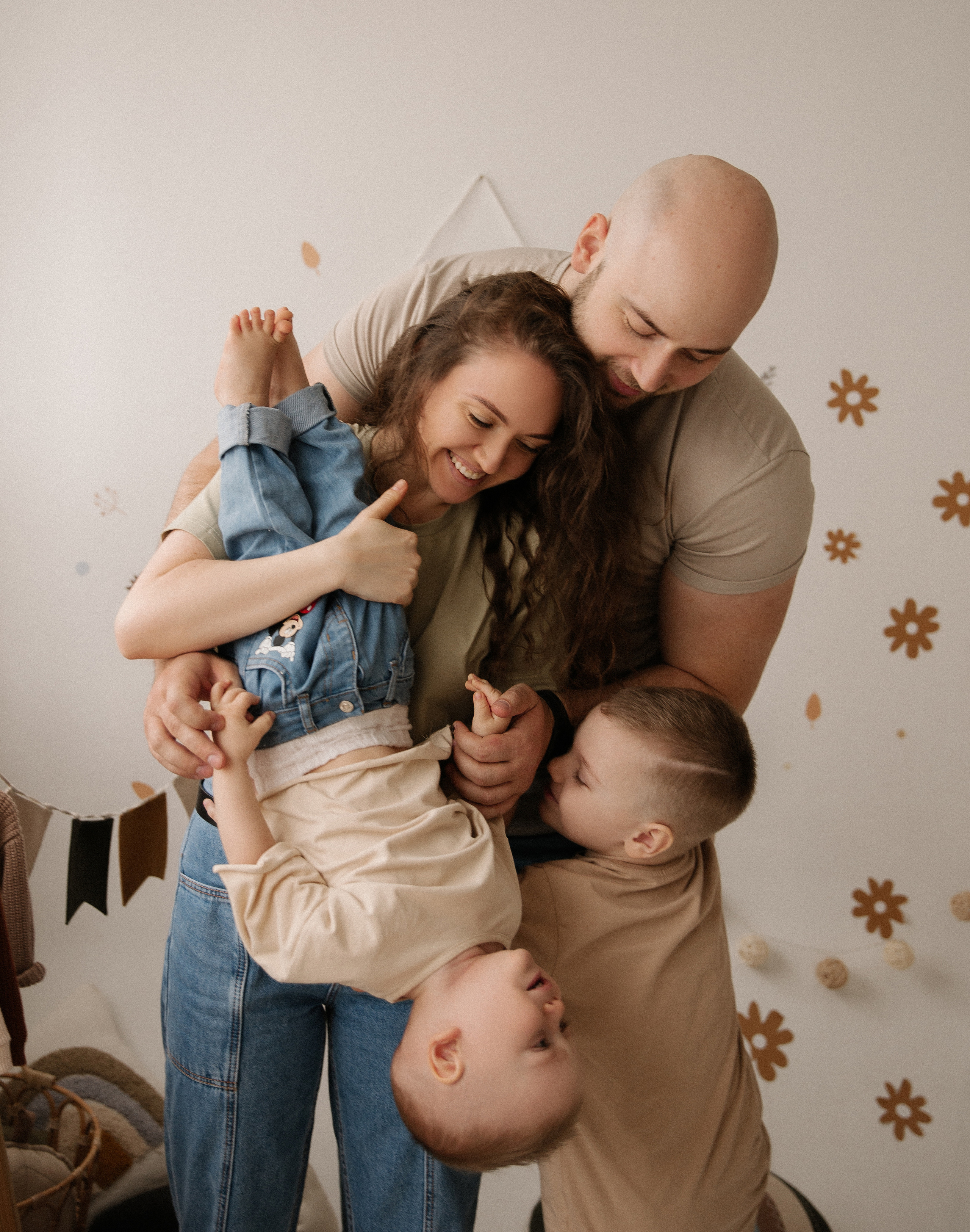 Семейная съемка к годику Лукьяна. Фотограф в Краснодаре и Краснодарском крае