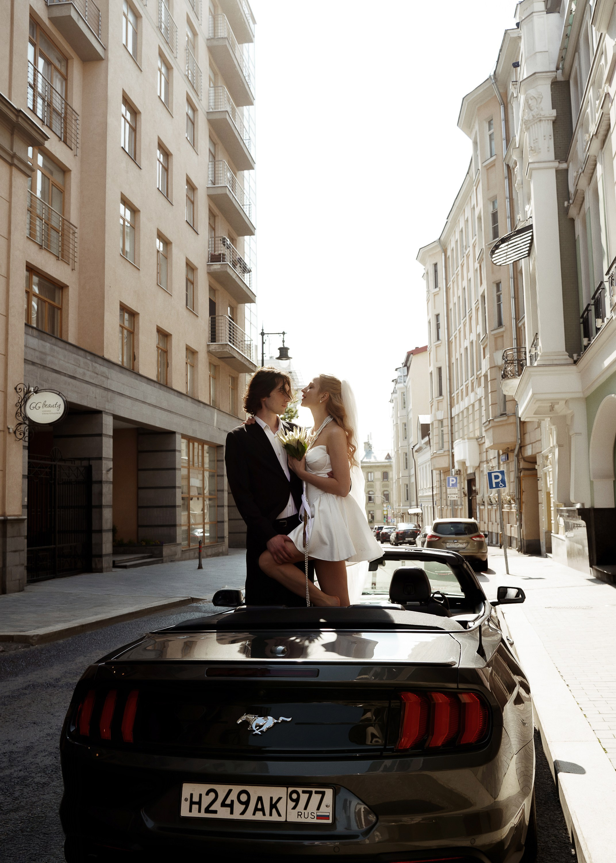 КАБРИОЛЕТ. Женский портрет