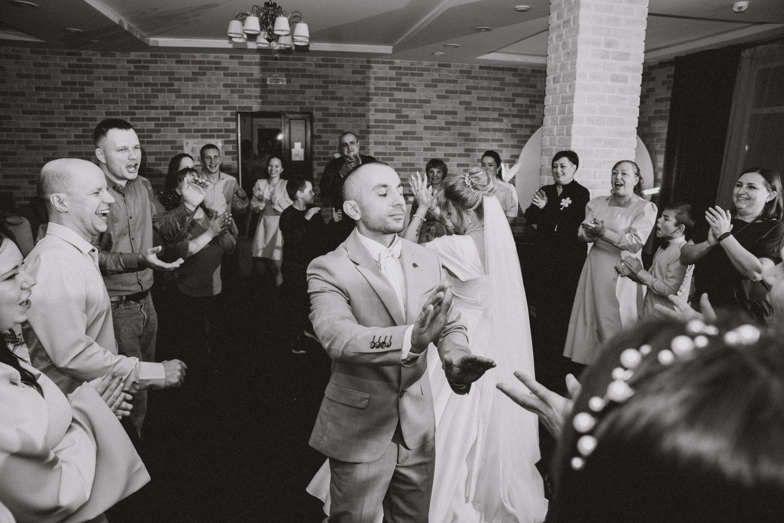 Денис и Ирина. Свадебный и индивидуальный фотограф в Суворове Клюева Мария