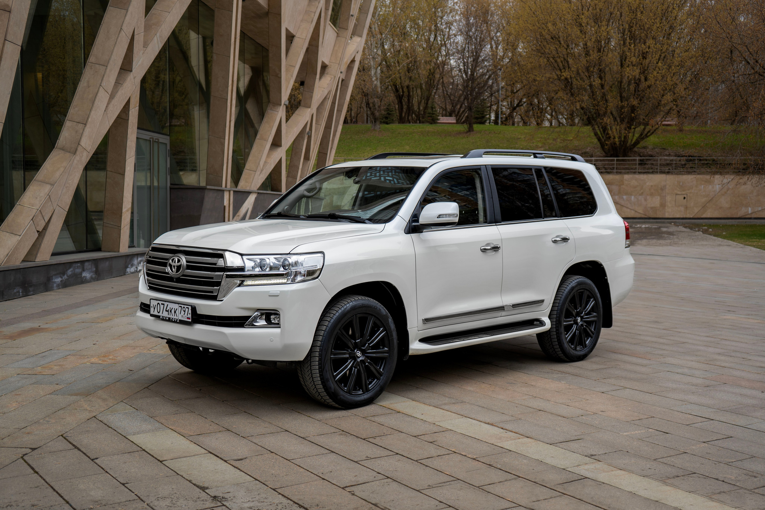 Toyota Land Cruzer 200