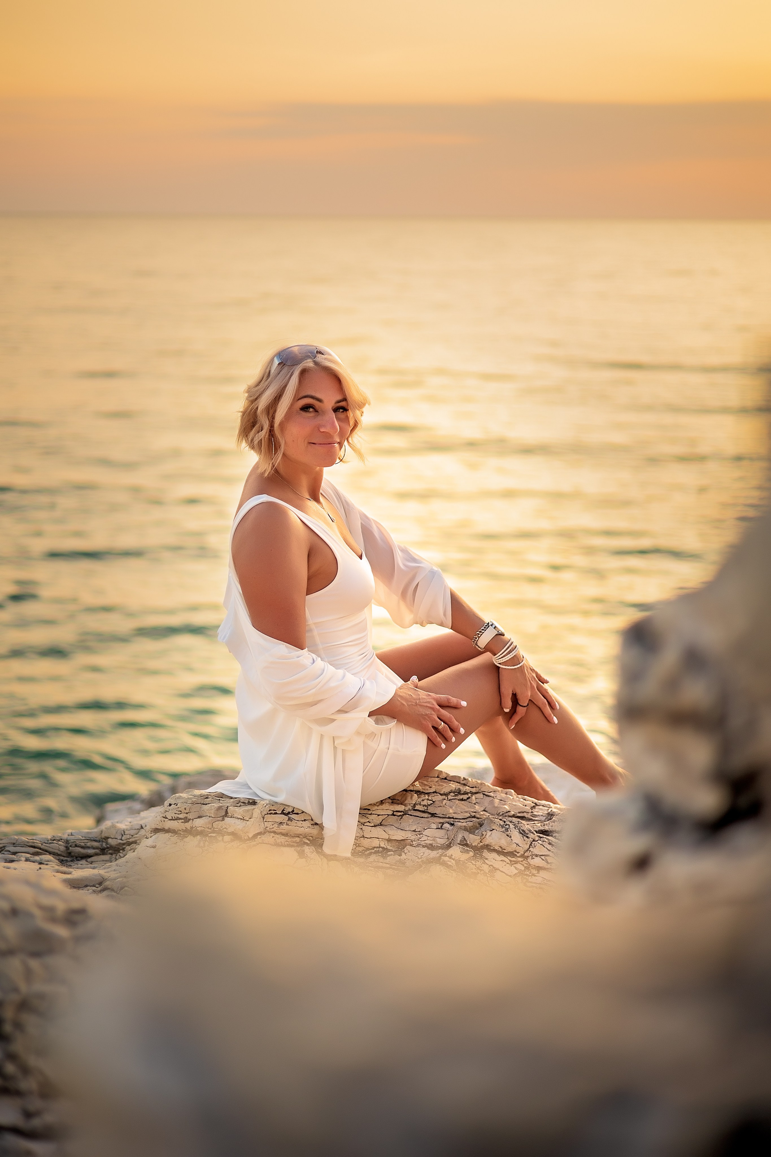 Танюшка на белых скалах. Свадебный и семейный фотограф в Абхазии Эля Цишба