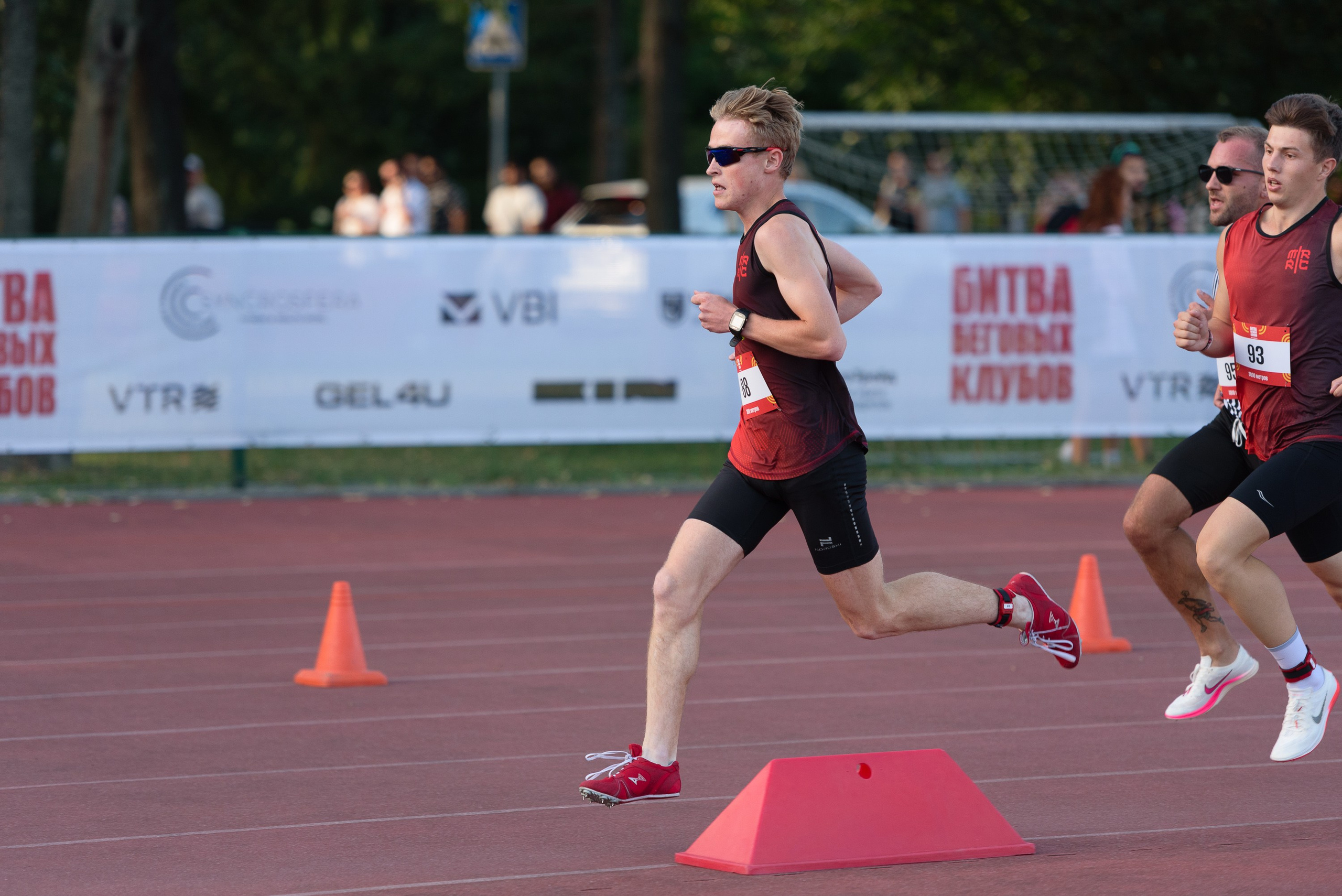 Битва беговых клубов. Репортажный фотограф Сергей Квартальнов