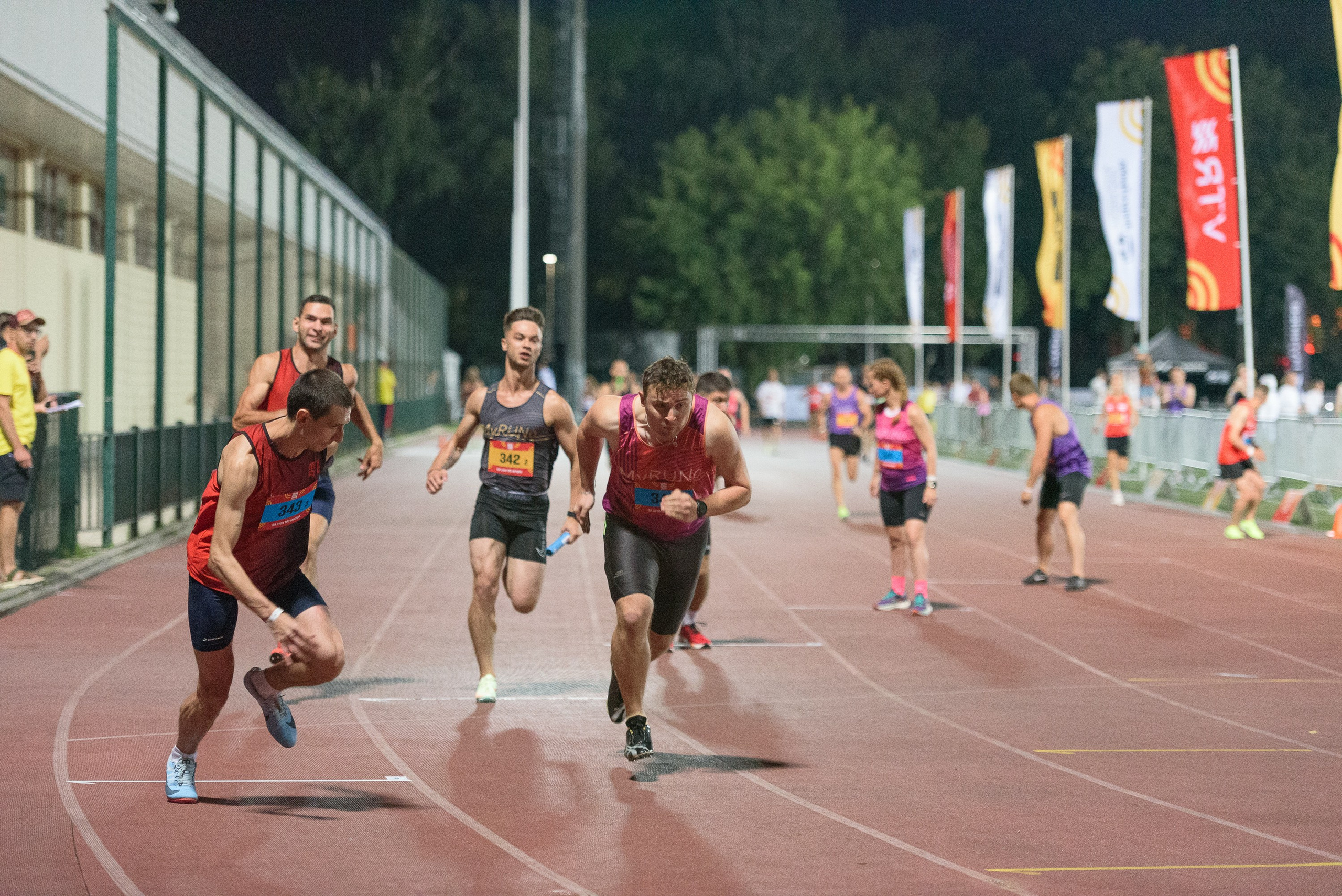Битва беговых клубов. Репортажный фотограф Сергей Квартальнов