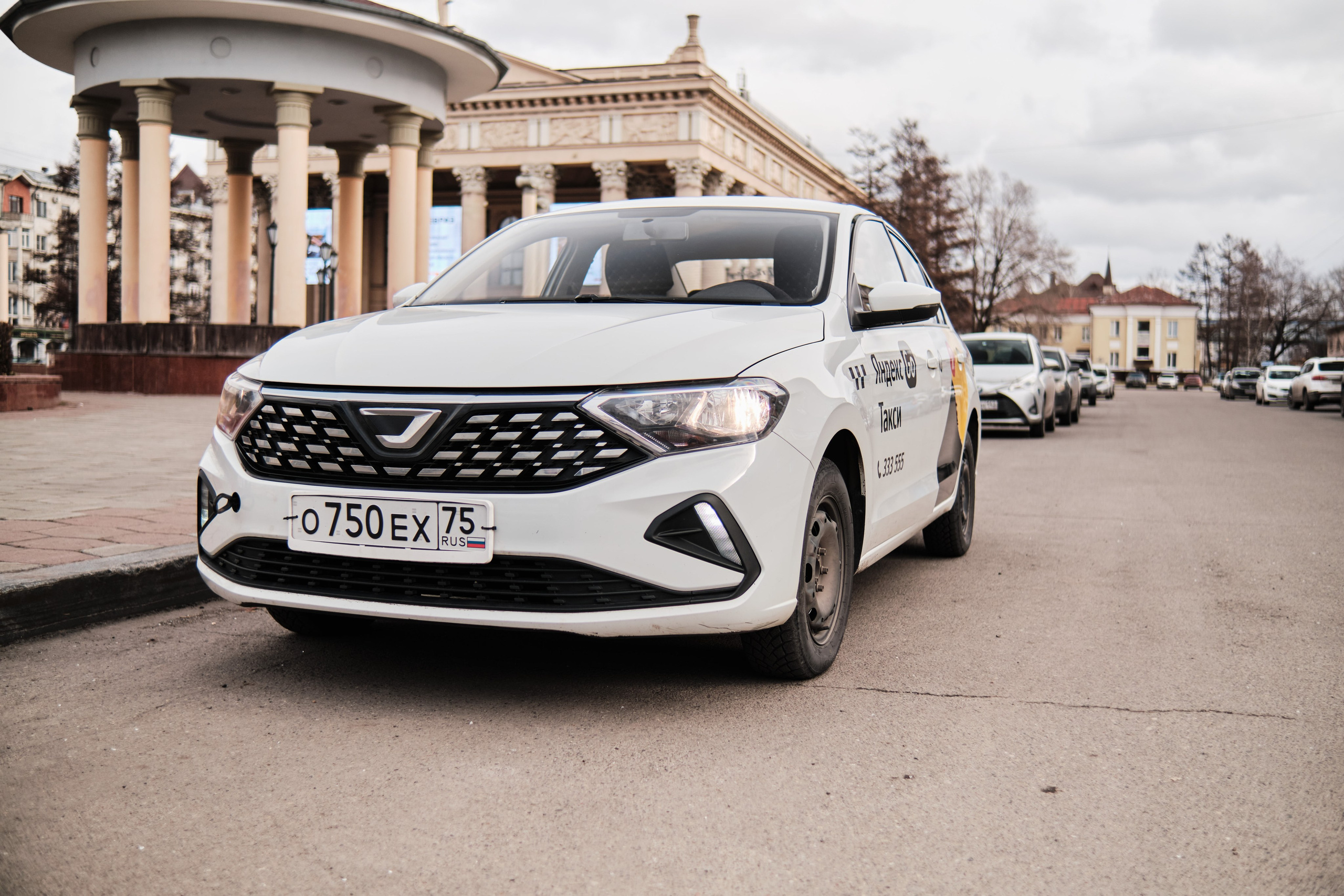 Новый автопарк Яндекс такси в Новокузнецке. Свадебный и семейный фотограф в Новокузнецке Иван Иванов